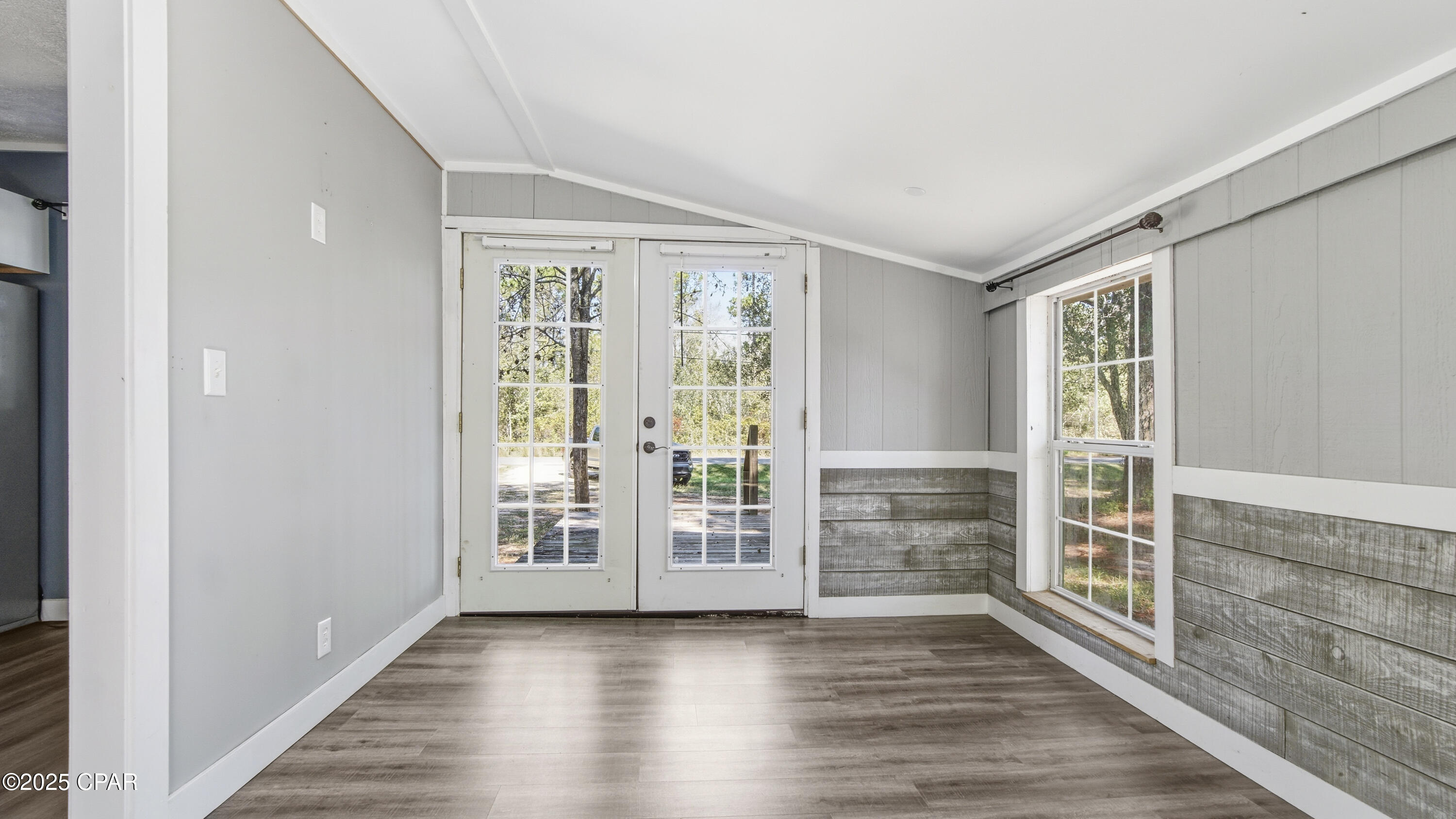 Image 7 For 905 Joshua Drive