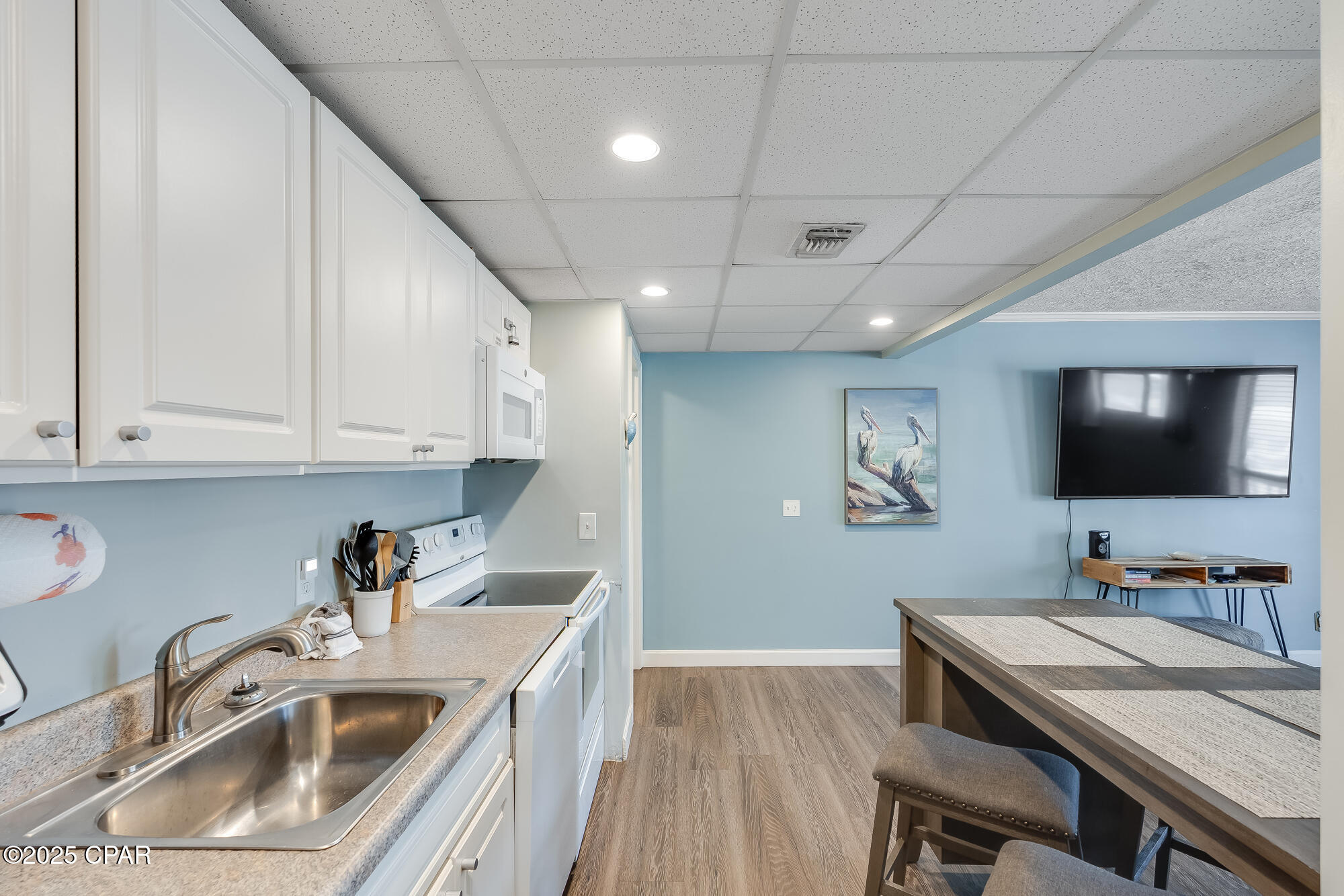 Image 13 For 6903 Lagoon Drive 27