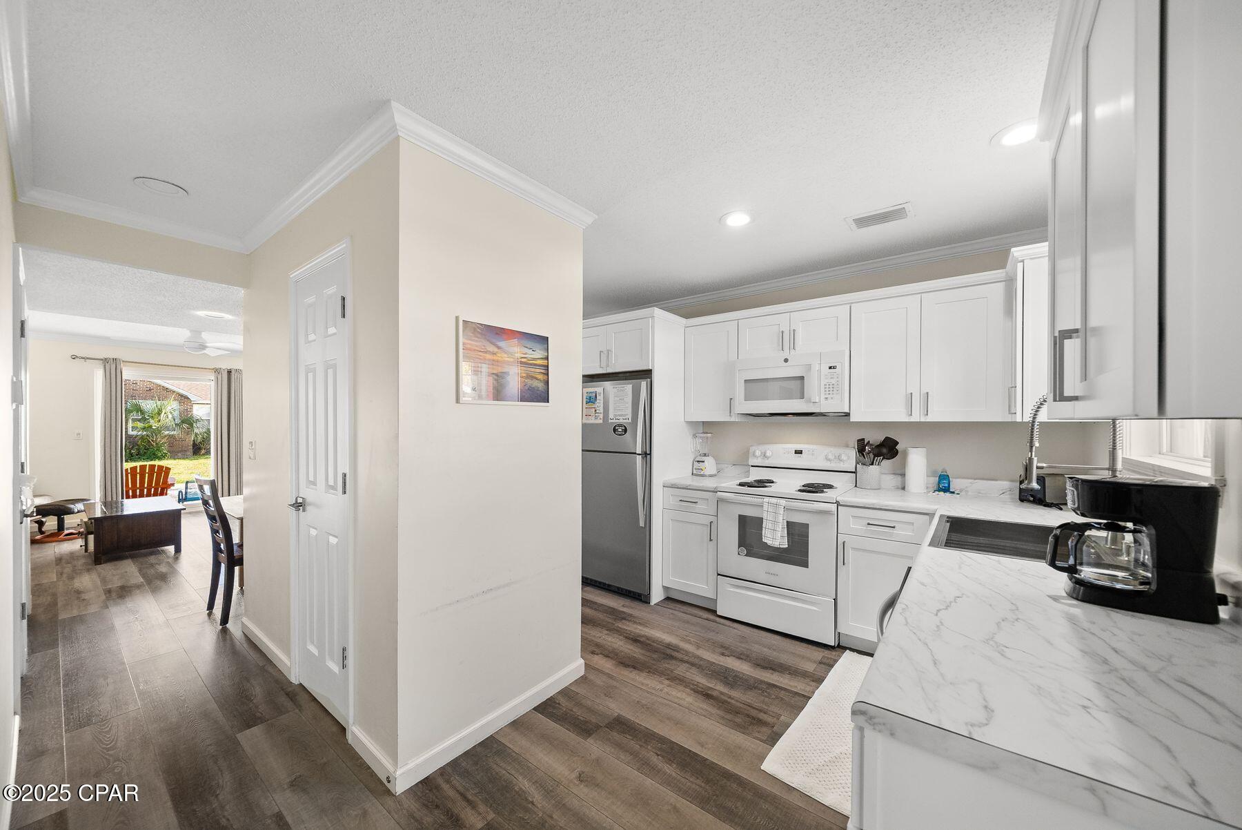 Image 23 For 114 Malaga Place 4