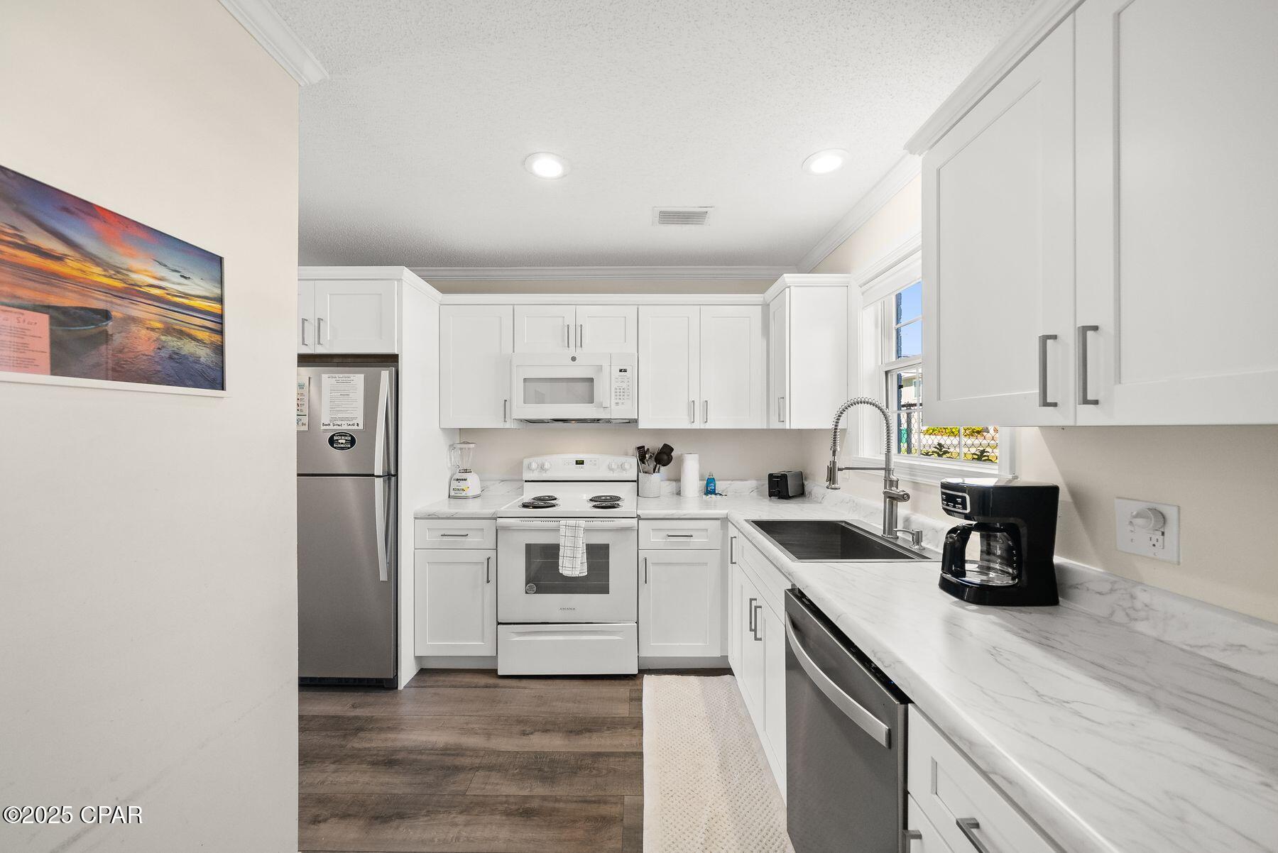 Image 24 For 114 Malaga Place 4