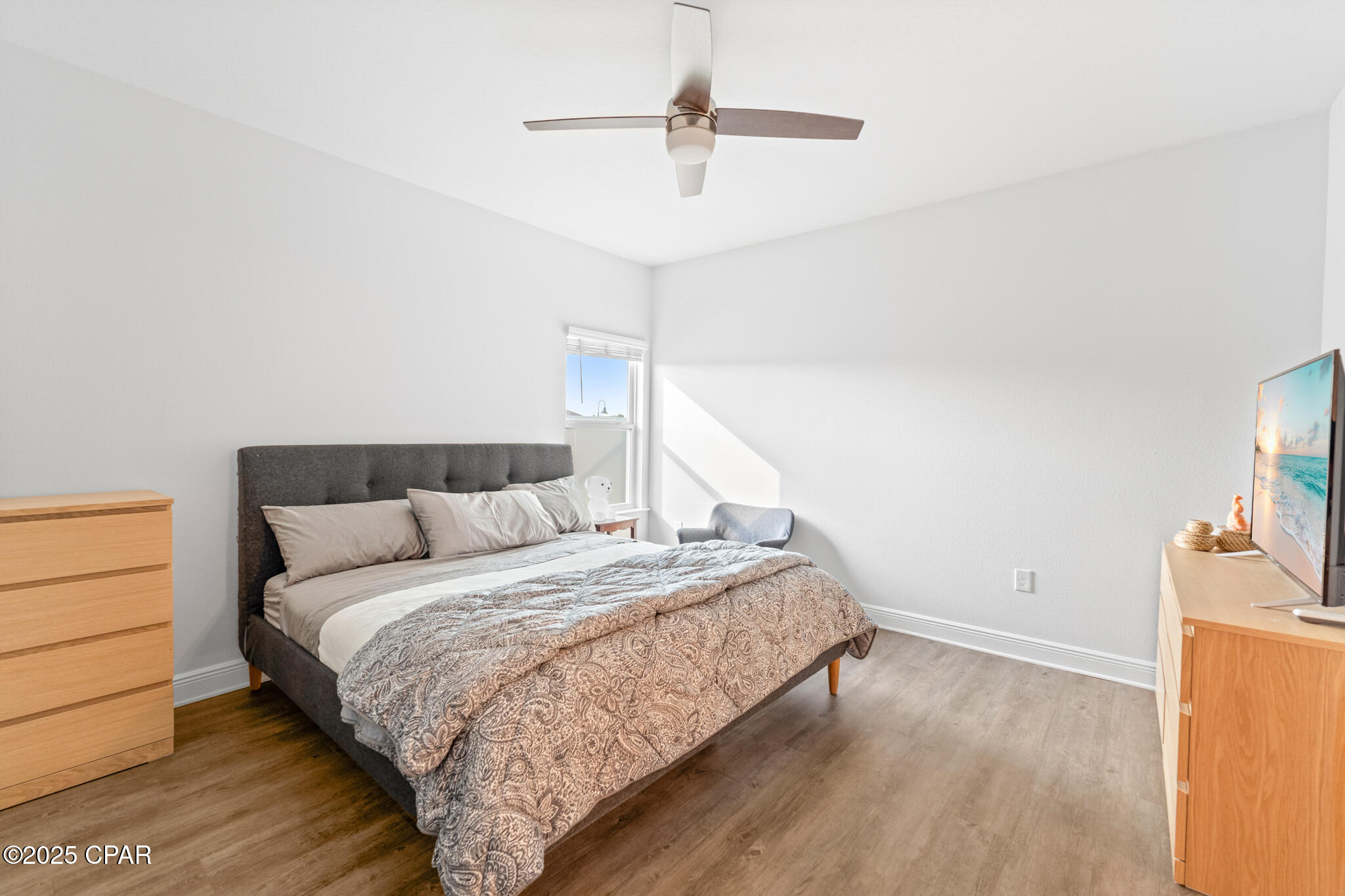 Image 19 For 451 Eagle Lake Way