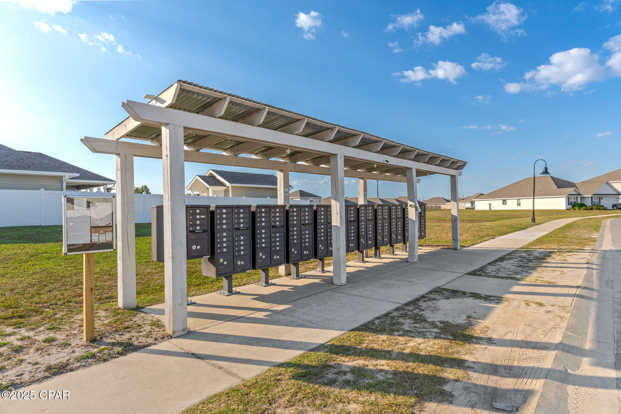 Image 32 For 451 Eagle Lake Way