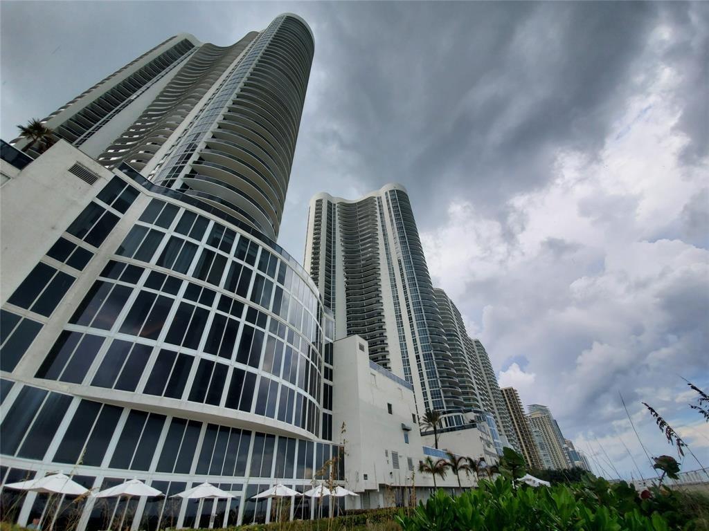 Condo for Rent in Sunny Isles Beach, FL