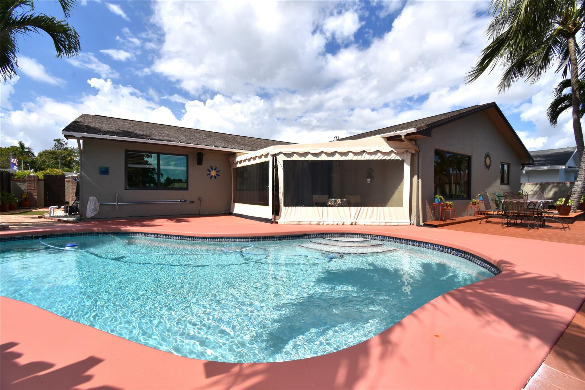 Homes for sale in Oakland Park, FL | 4148 Nw 19Th Ter, Oakland Park, FL 33309 | MLS# F10532762