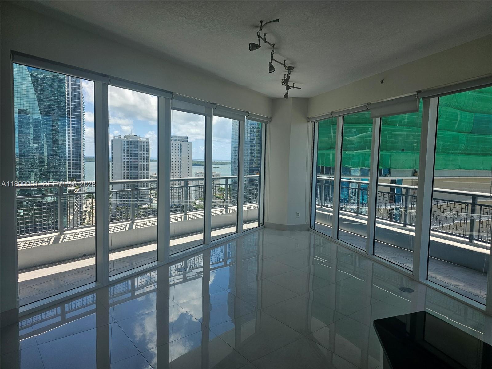 Infinity At Brickell Cond