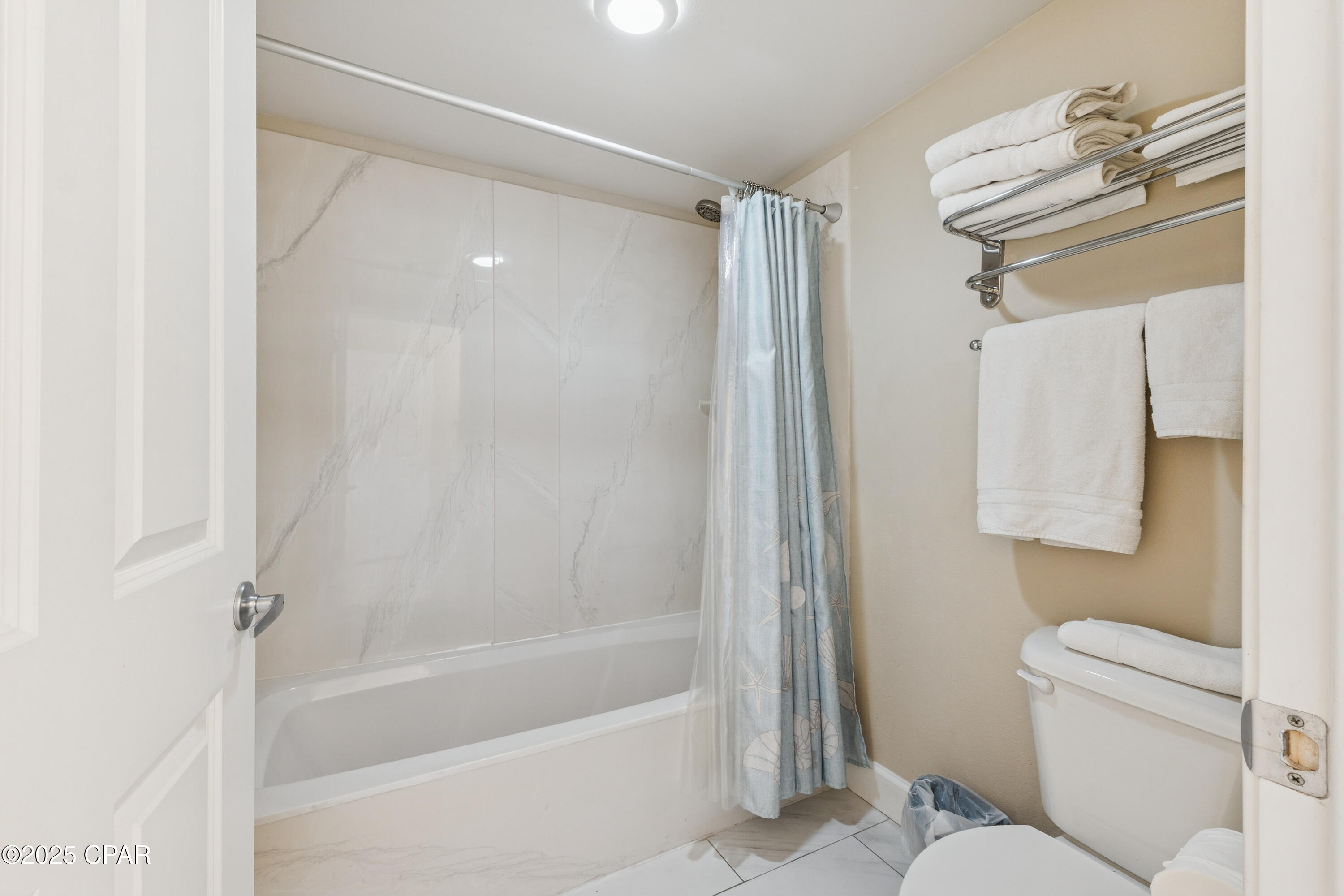 Image 20 For 9900 Thomas Drive 2131