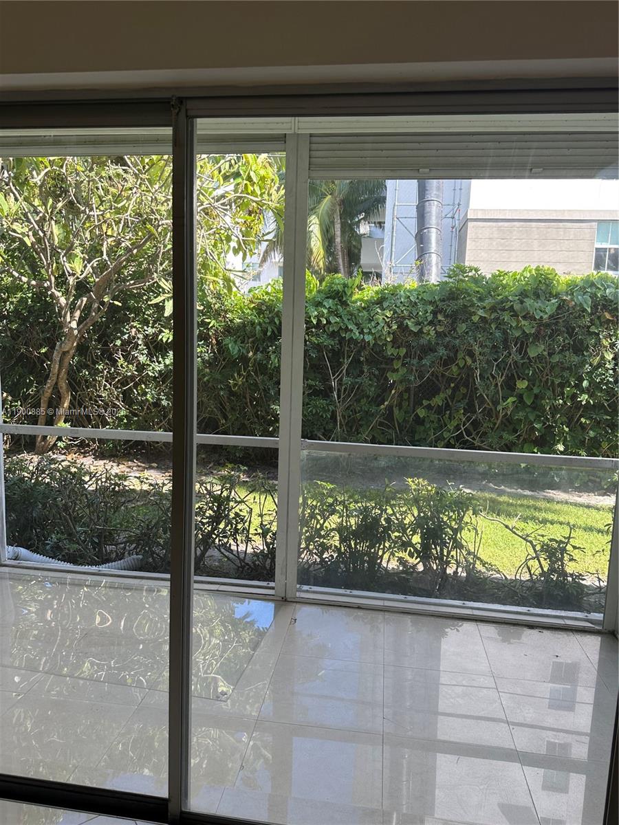 Imperial Point Colonnades