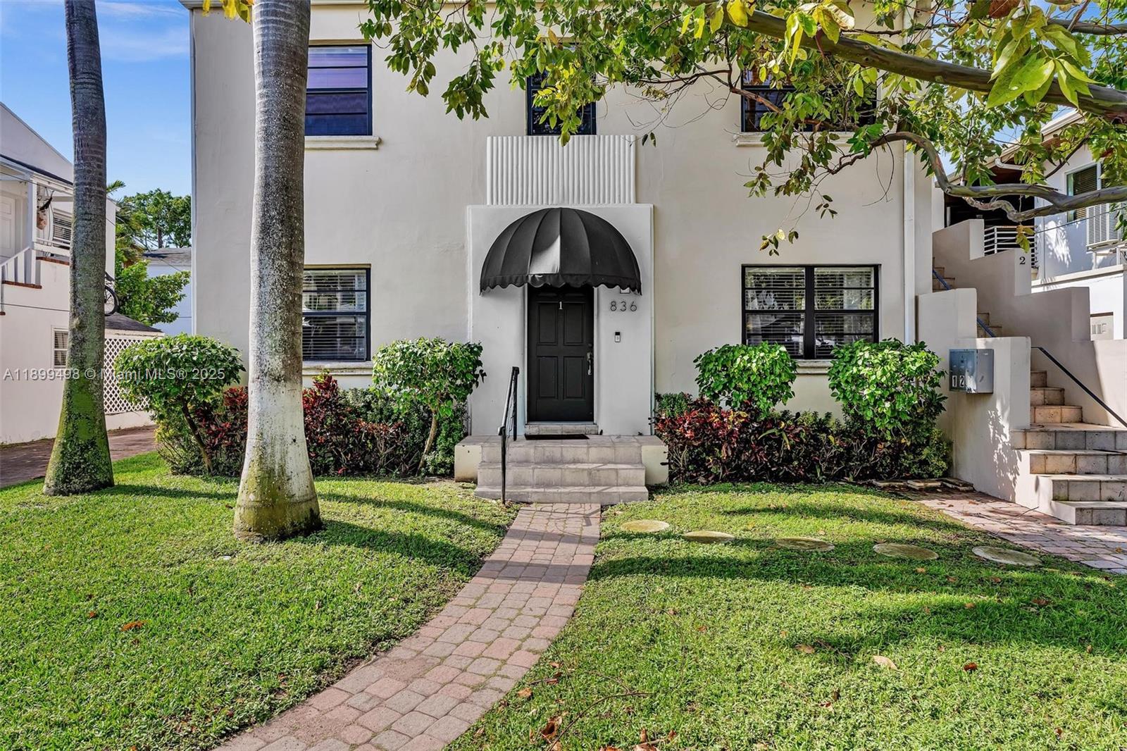 House for Sale in Miami Beach, FL