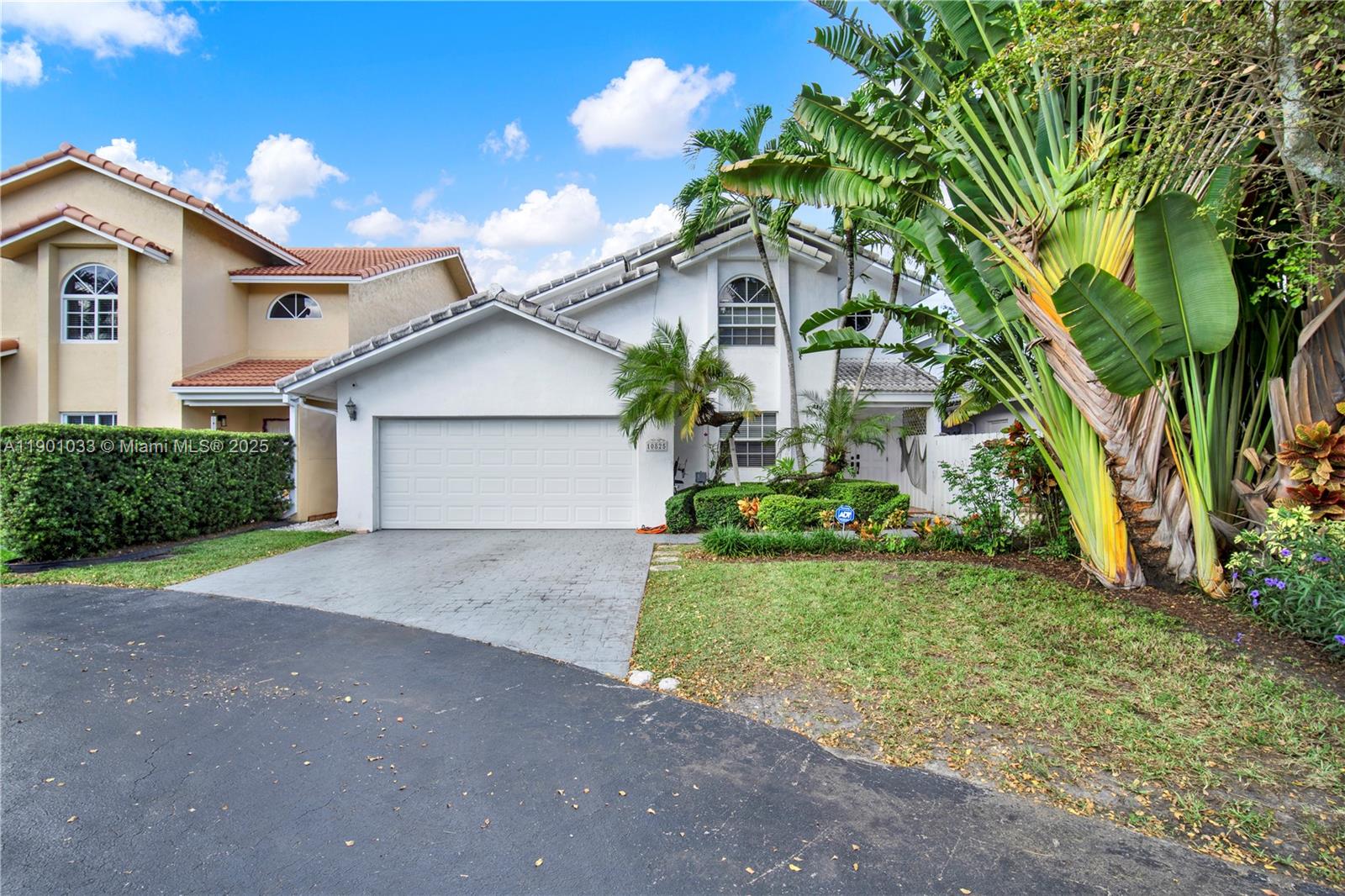 Kendall Grove Cluster Hom