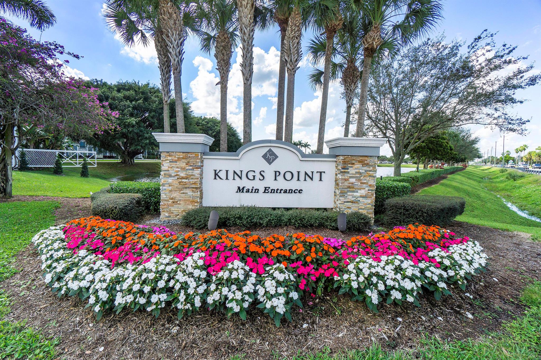 Kings Point Flanders Cond