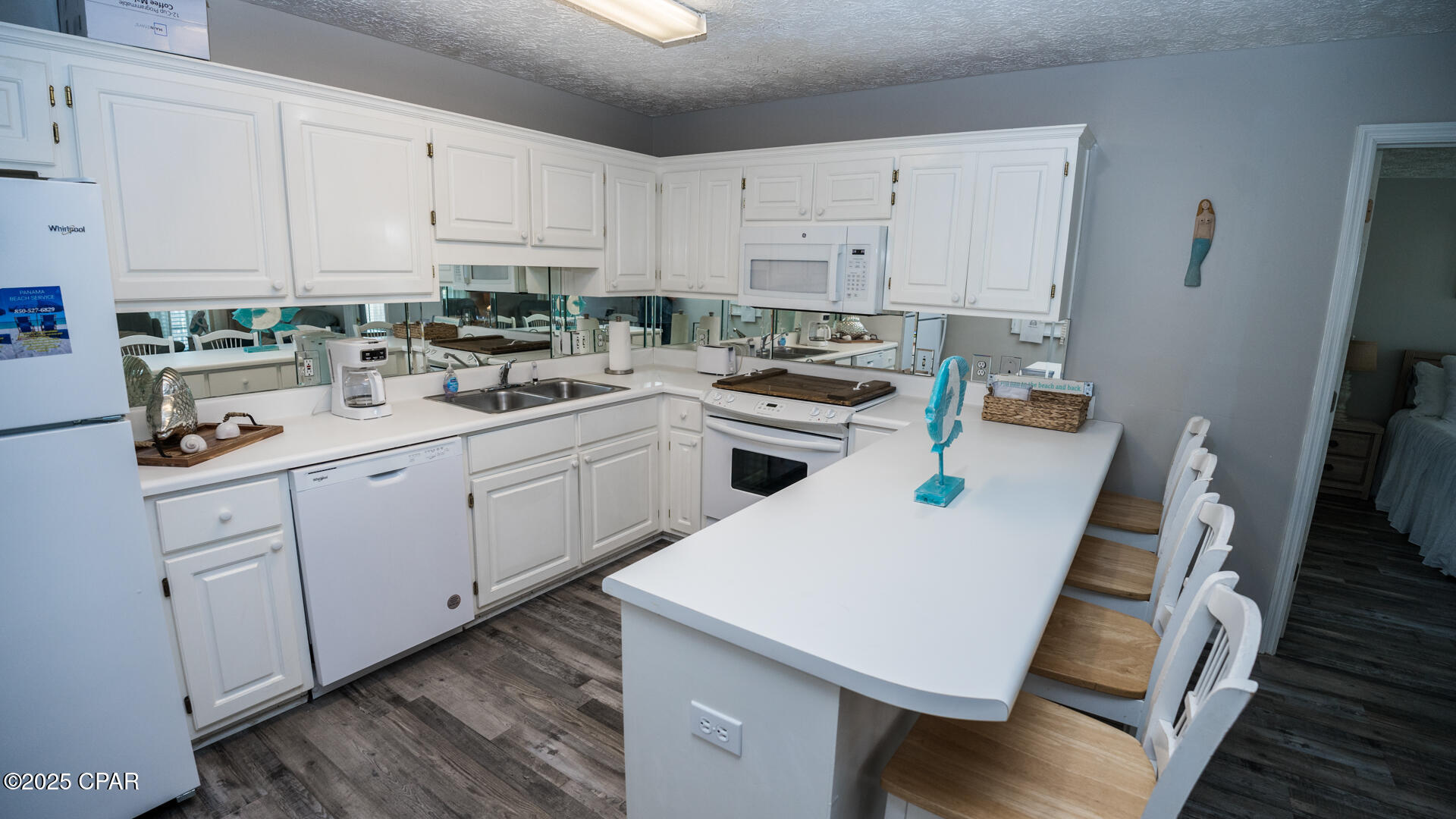 Image 11 For 17462 Front Beach  56201