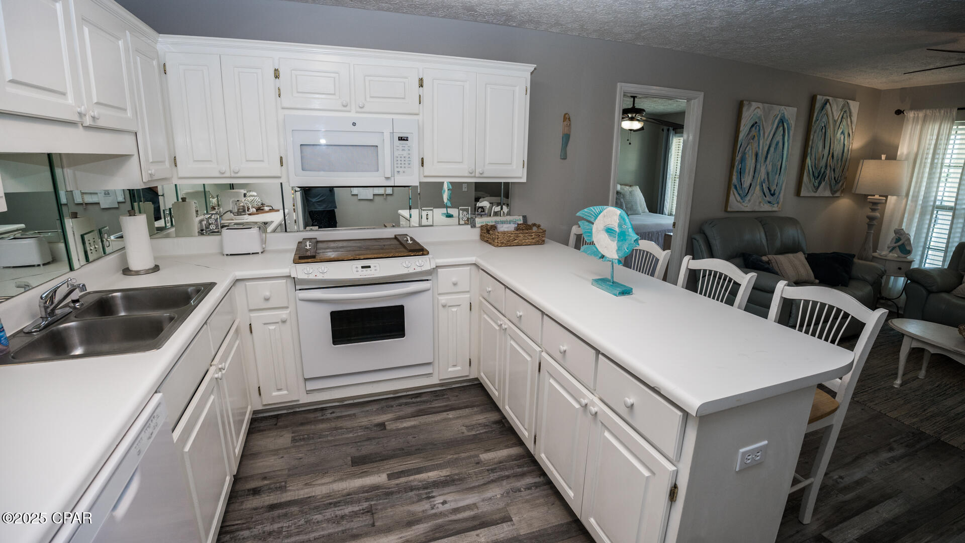 Image 13 For 17462 Front Beach  56201