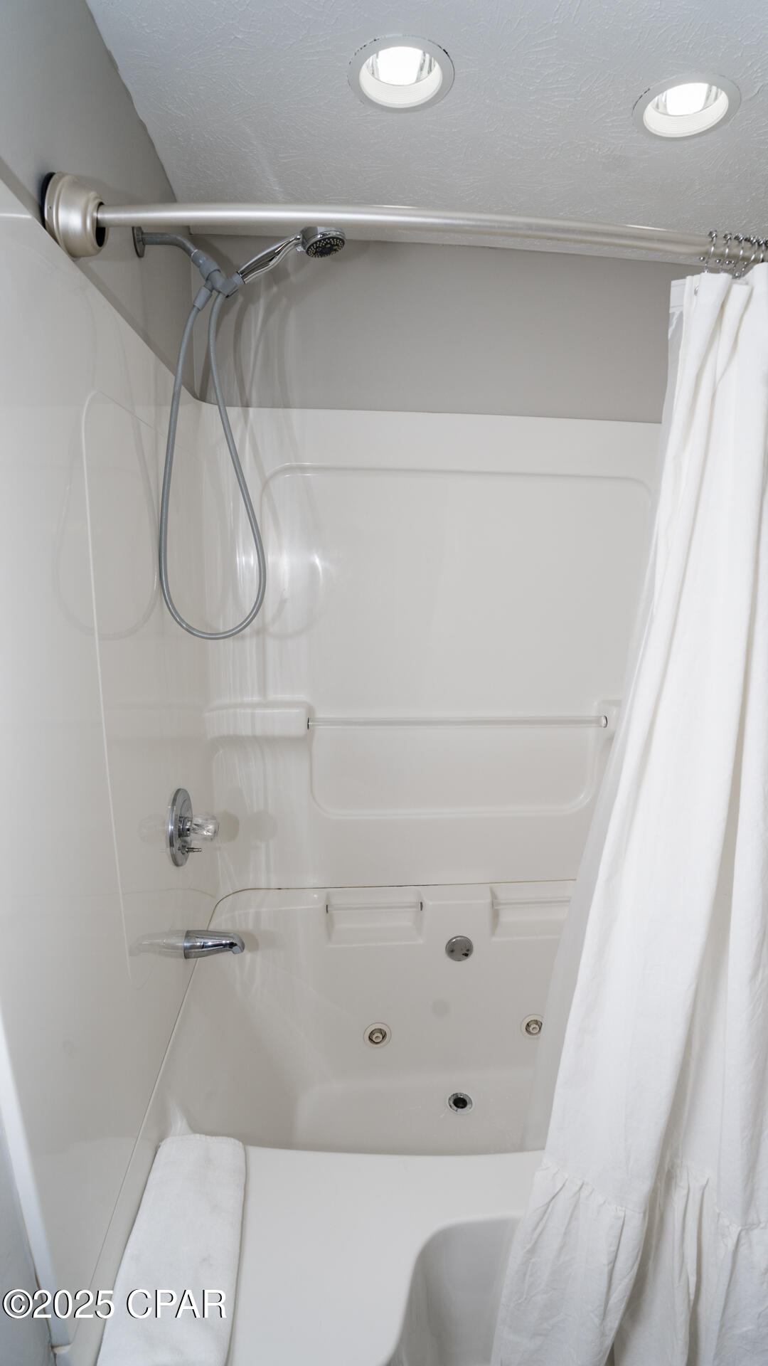 Image 24 For 17462 Front Beach  56201