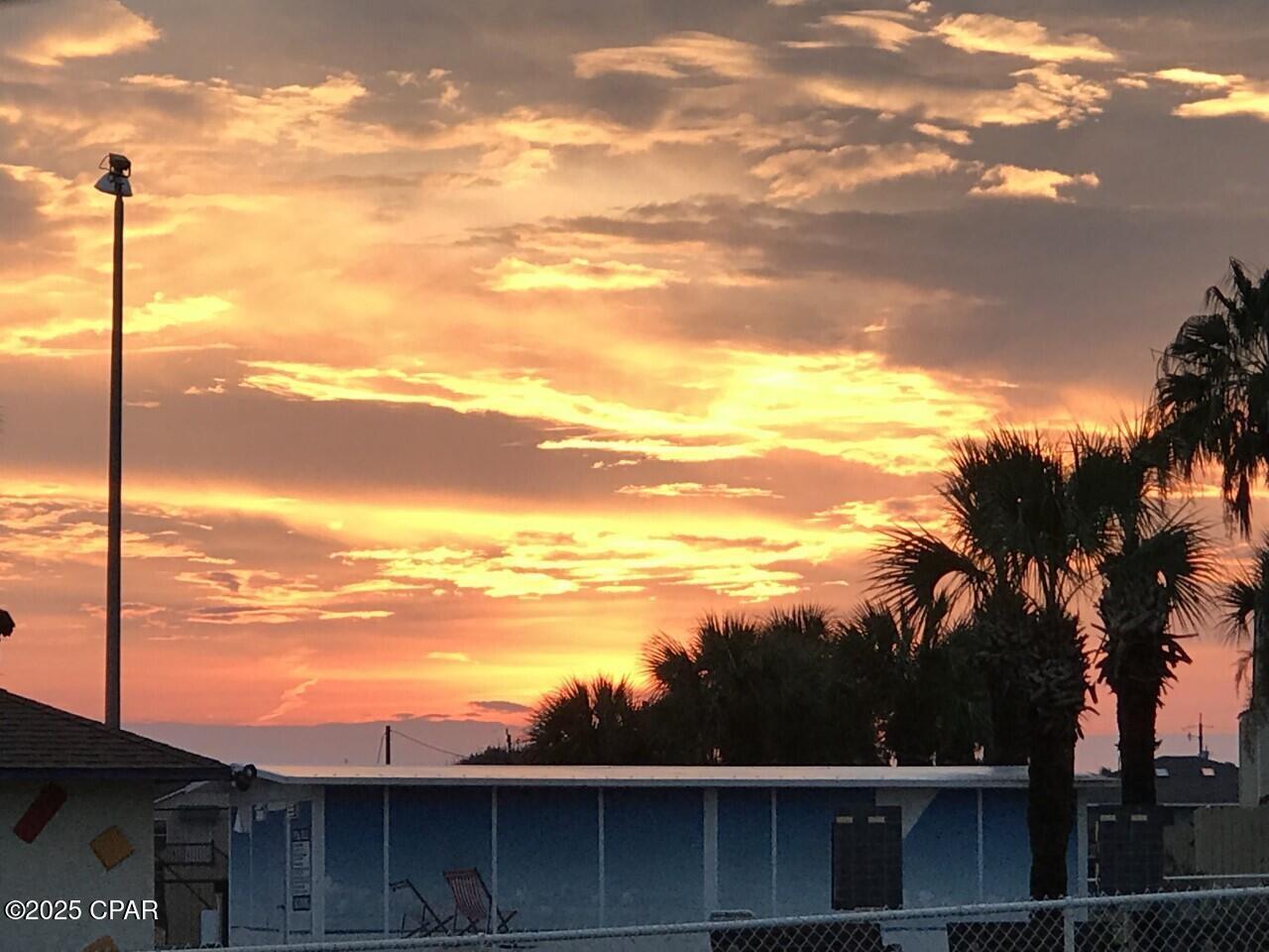 Image 47 For 17462 Front Beach  56201