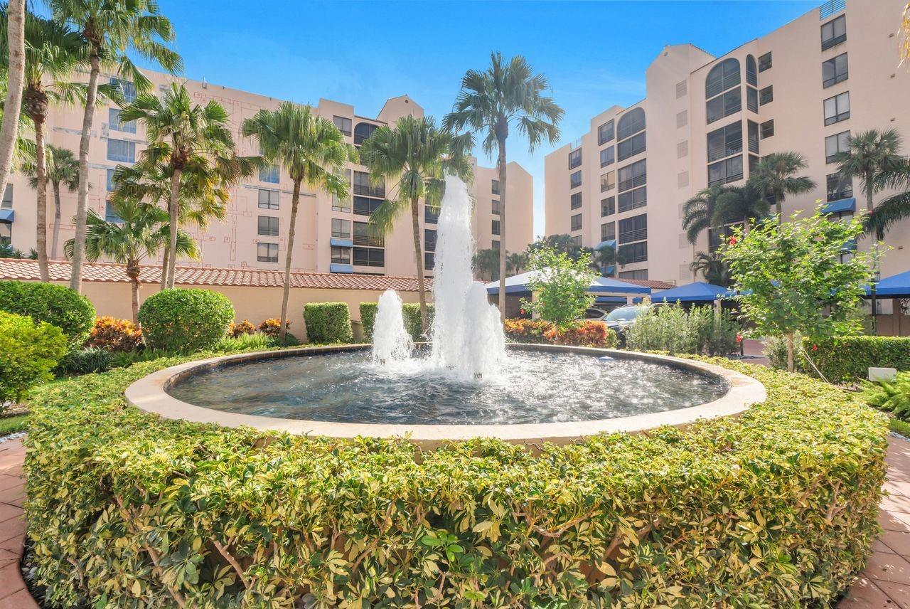 The Promenade Boca Pointe