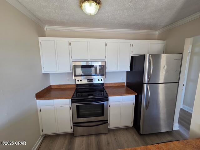 Image 6 For 141 Southfields Road 110