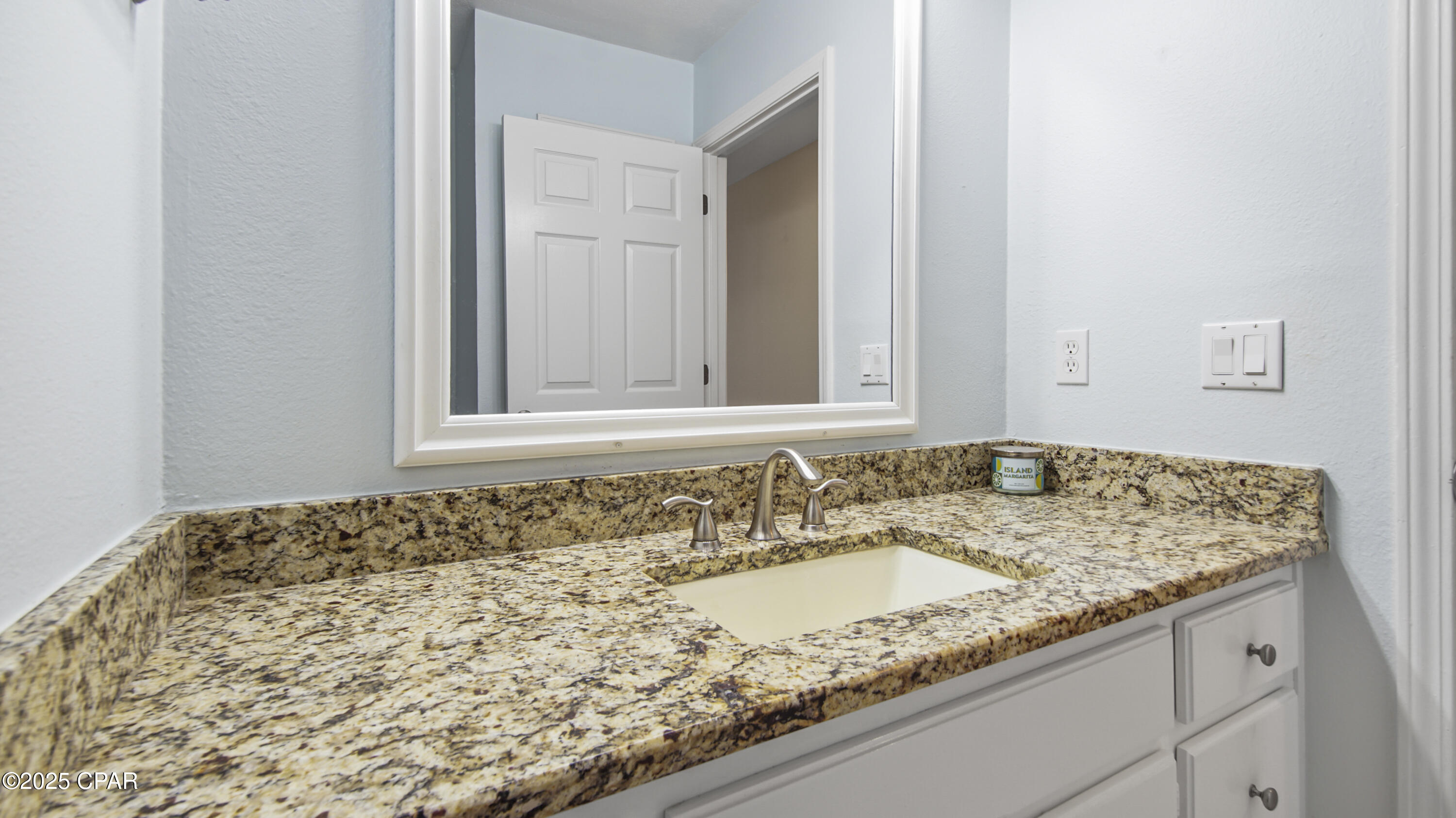 Image 20 For 139 Bonaire Drive