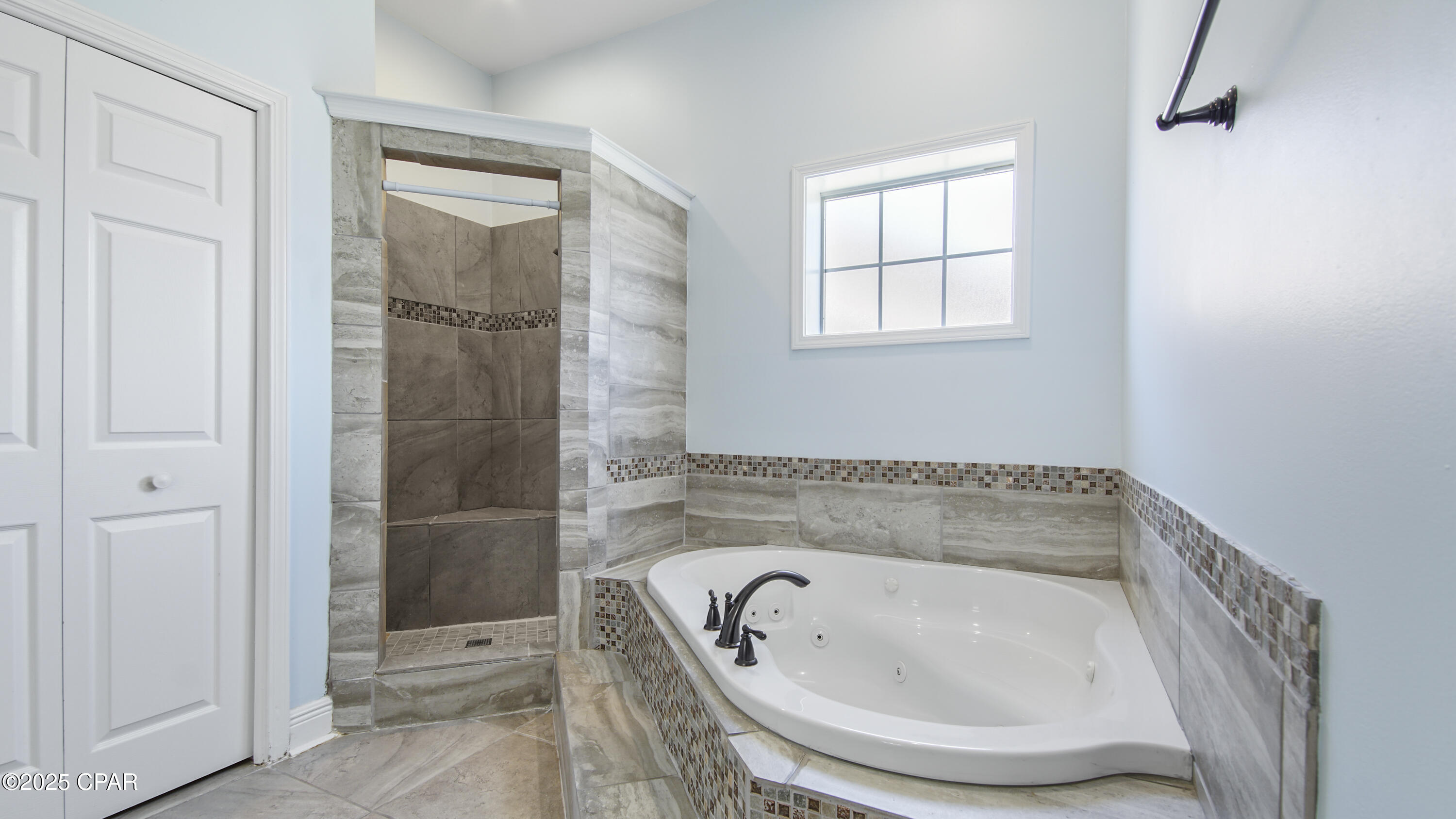 Image 28 For 139 Bonaire Drive