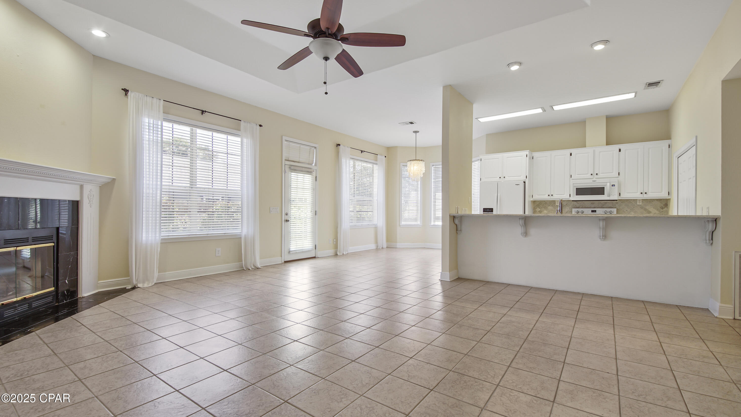 Image 8 For 139 Bonaire Drive