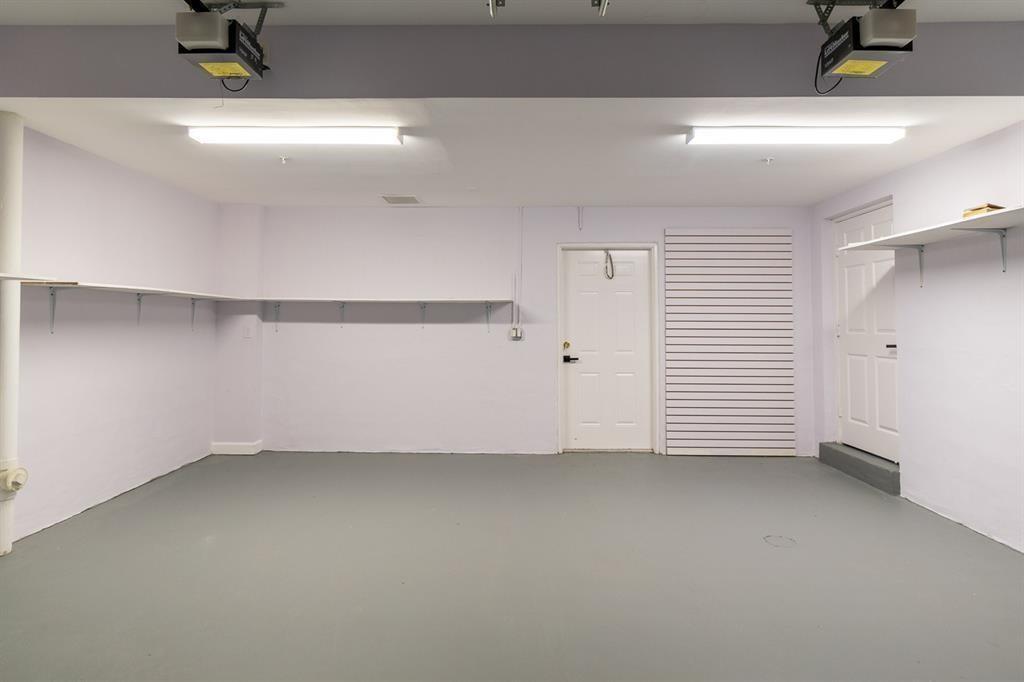 Homes for sale in Lighthouse Point, FL | 2317 Vintage Dr, Lighthouse Point, FL 33064 | MLS# F10532725