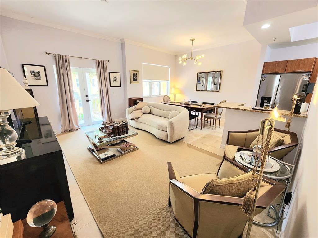 Homes for sale in Lighthouse Point, FL | 2317 Vintage Dr, Lighthouse Point, FL 33064 | MLS# F10532725