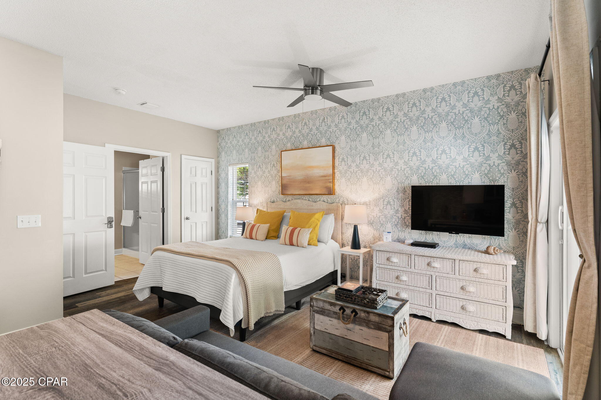 Image 15 For 17878 Front Beach  F2