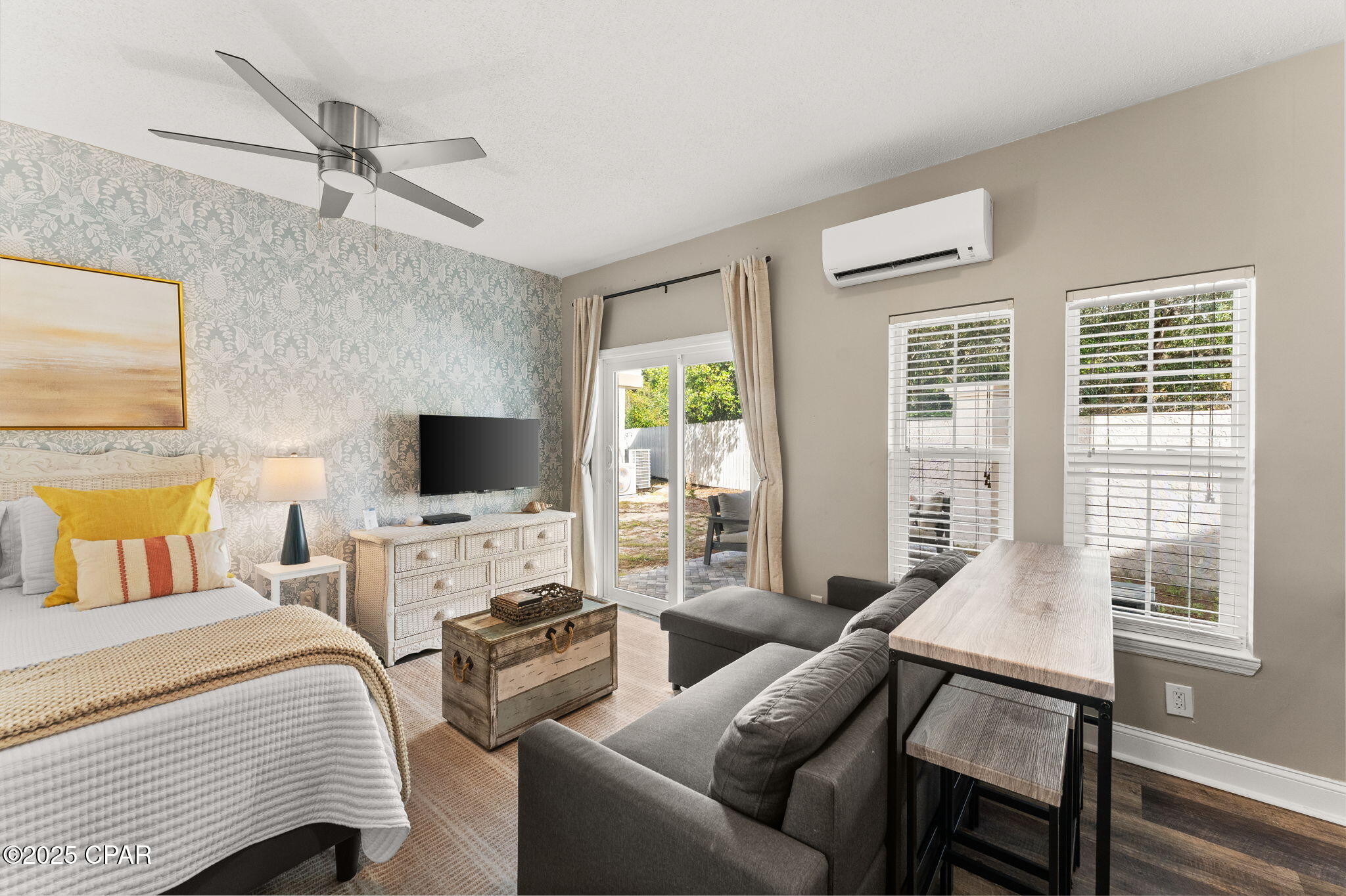 Image 61 For 17878 Front Beach  F2