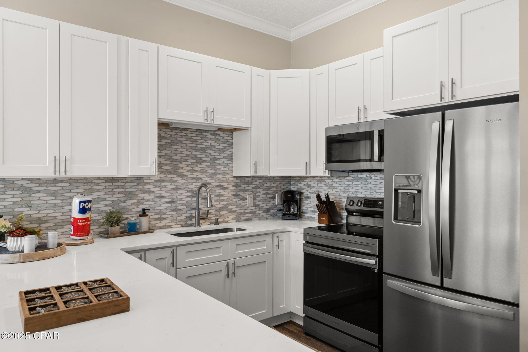 Image 66 For 17878 Front Beach  F2