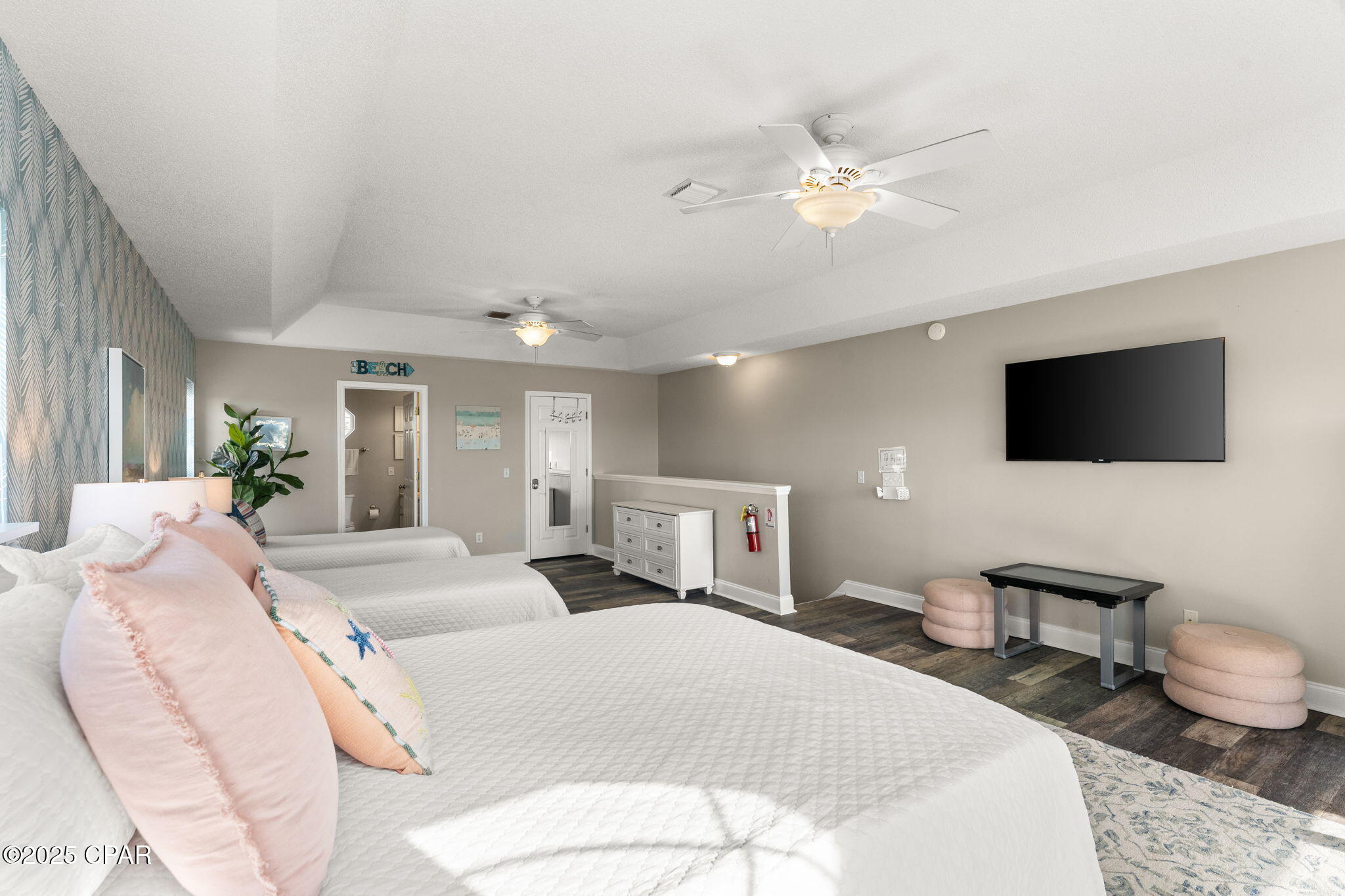 Image 73 For 17878 Front Beach  F2