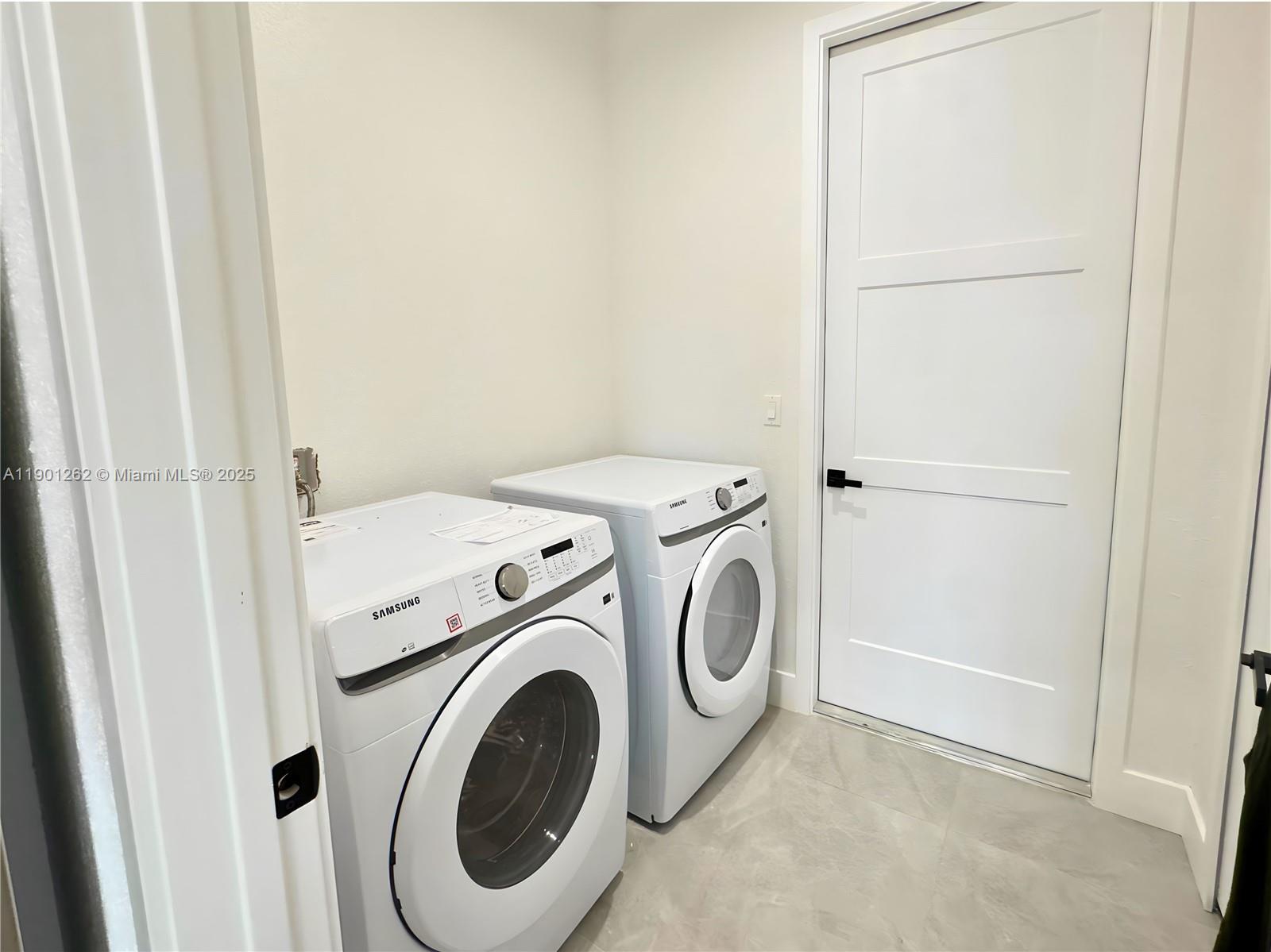 Homes for sale in Cape Coral, FL | 322 Nw 9th St, Cape Coral, FL 33993 | MLS# A11901262