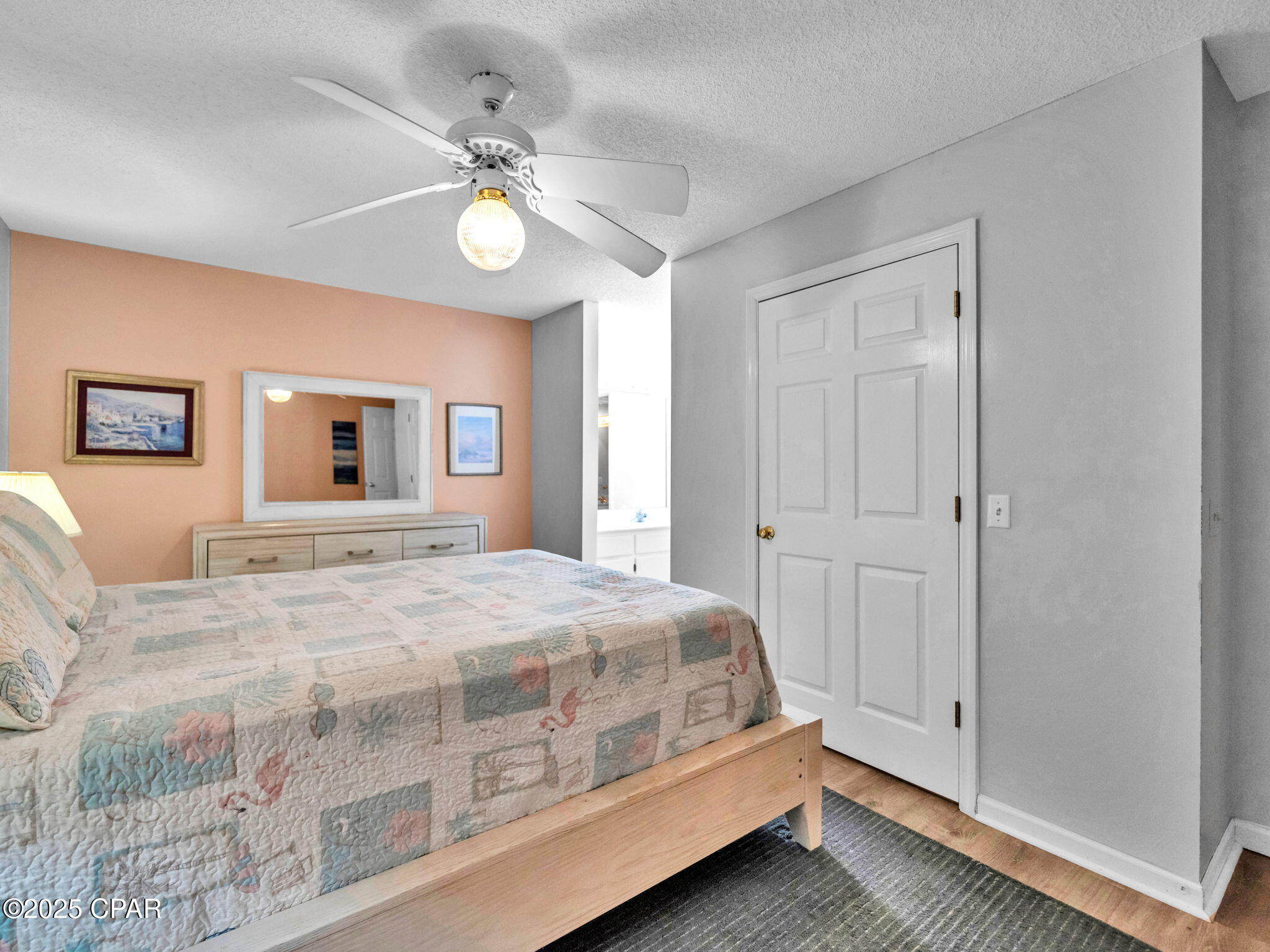 Image 29 For 17462 Front Beach  54205