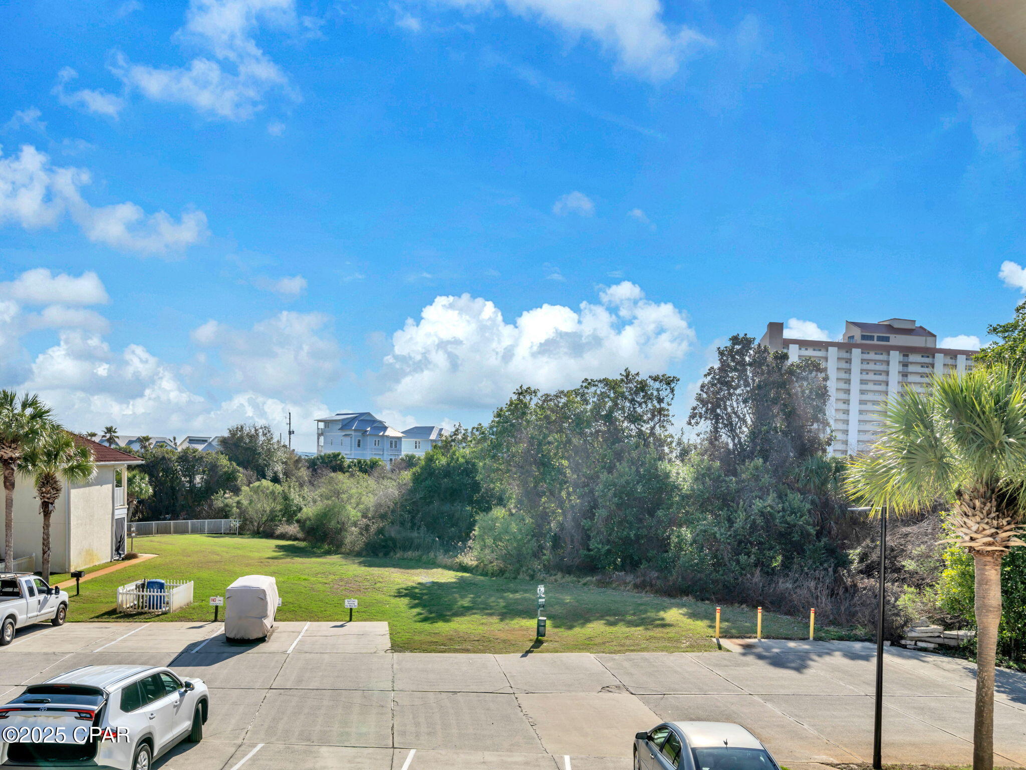 Image 41 For 17462 Front Beach  54205