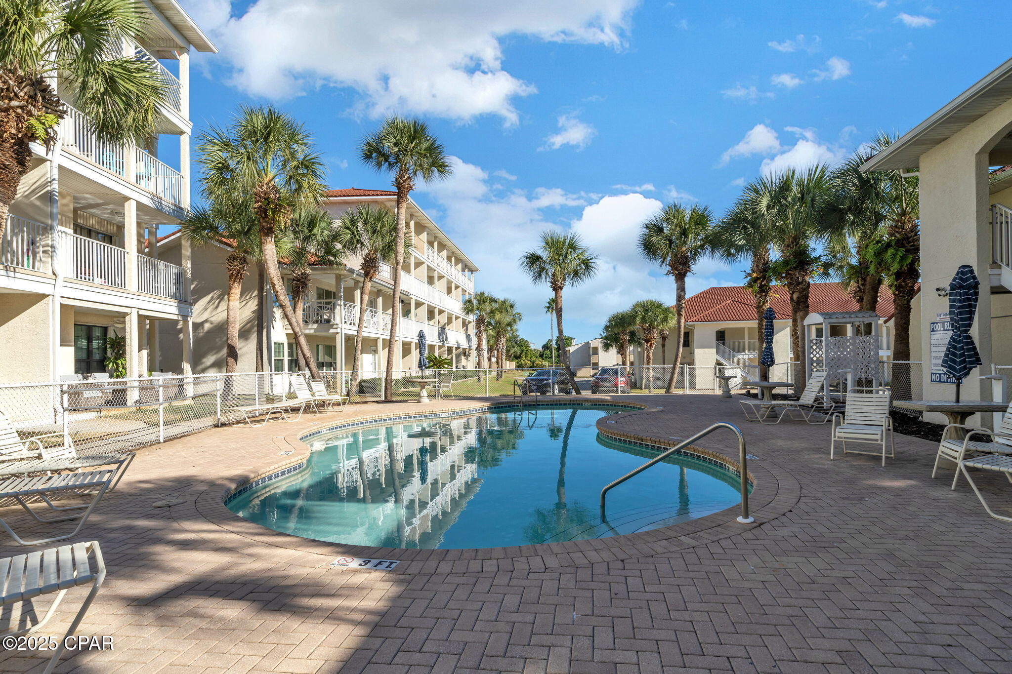 Image 66 For 17462 Front Beach  54205