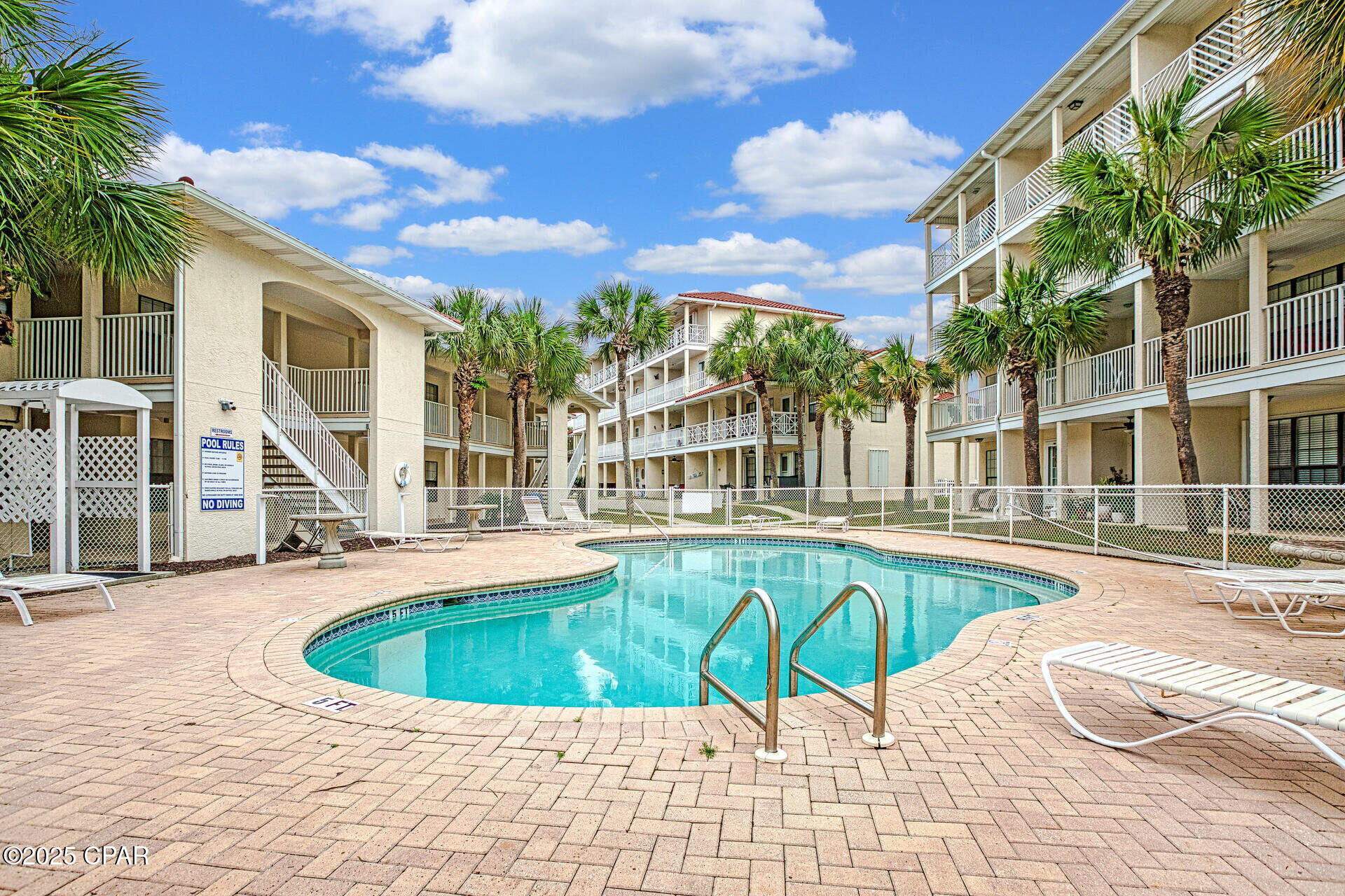 Image 70 For 17462 Front Beach  54205