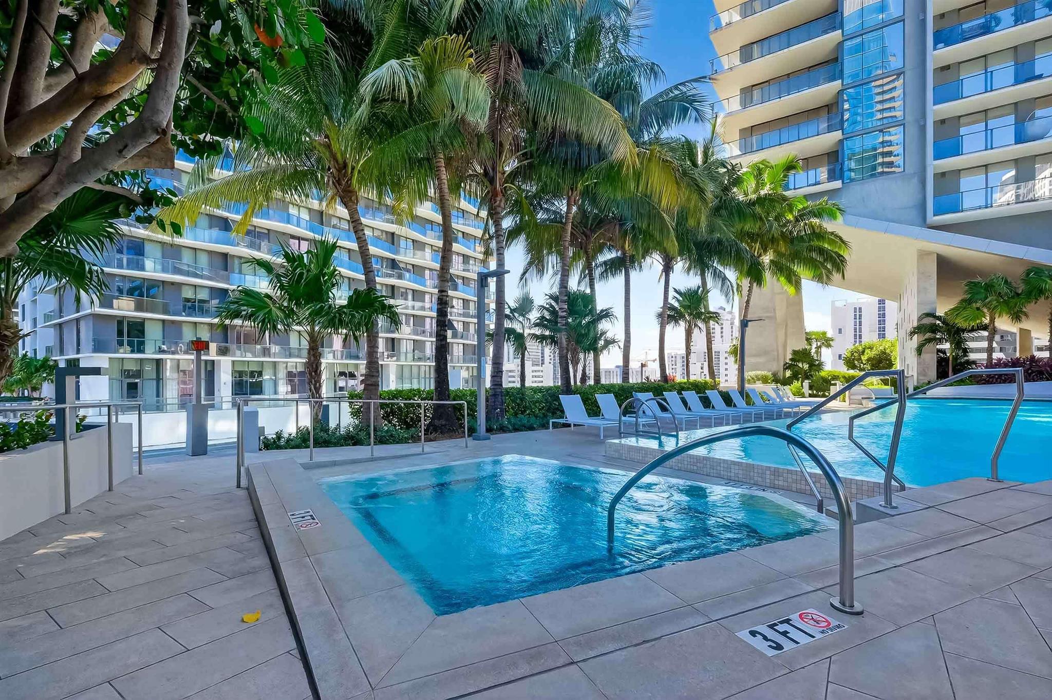 Apartamento para Alugar em Miami, FL