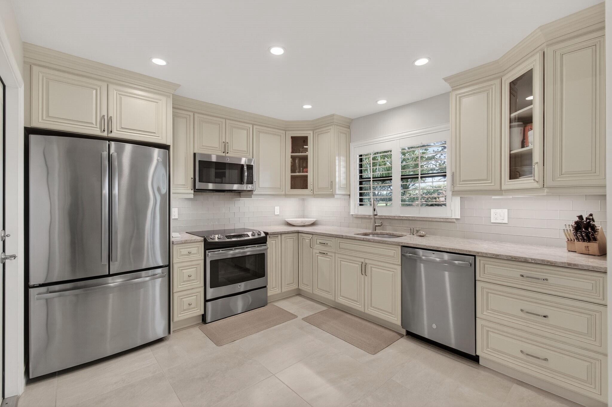 4490 Nutmeg Tree Lane B