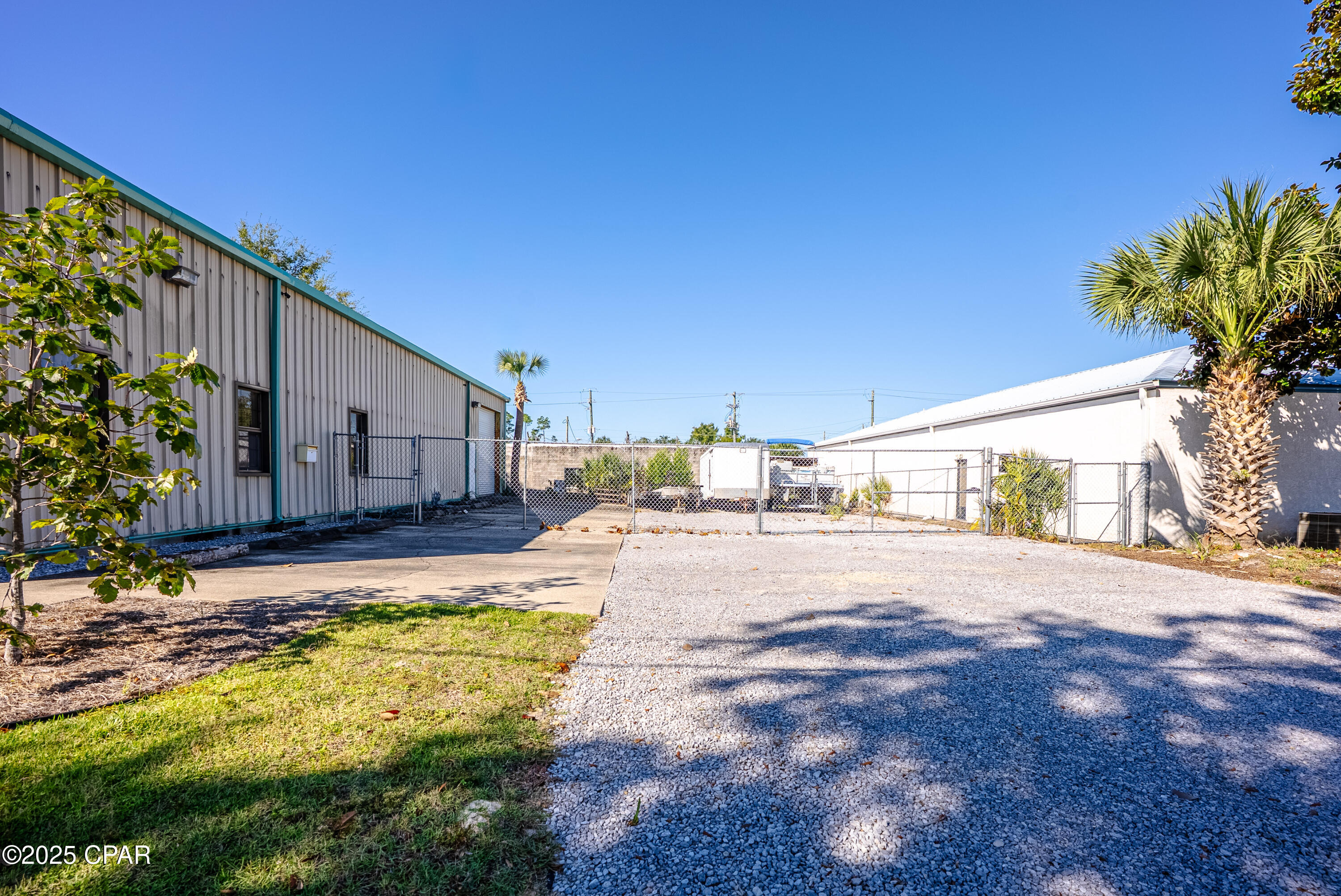 Image 28 For 625 Mercer Avenue