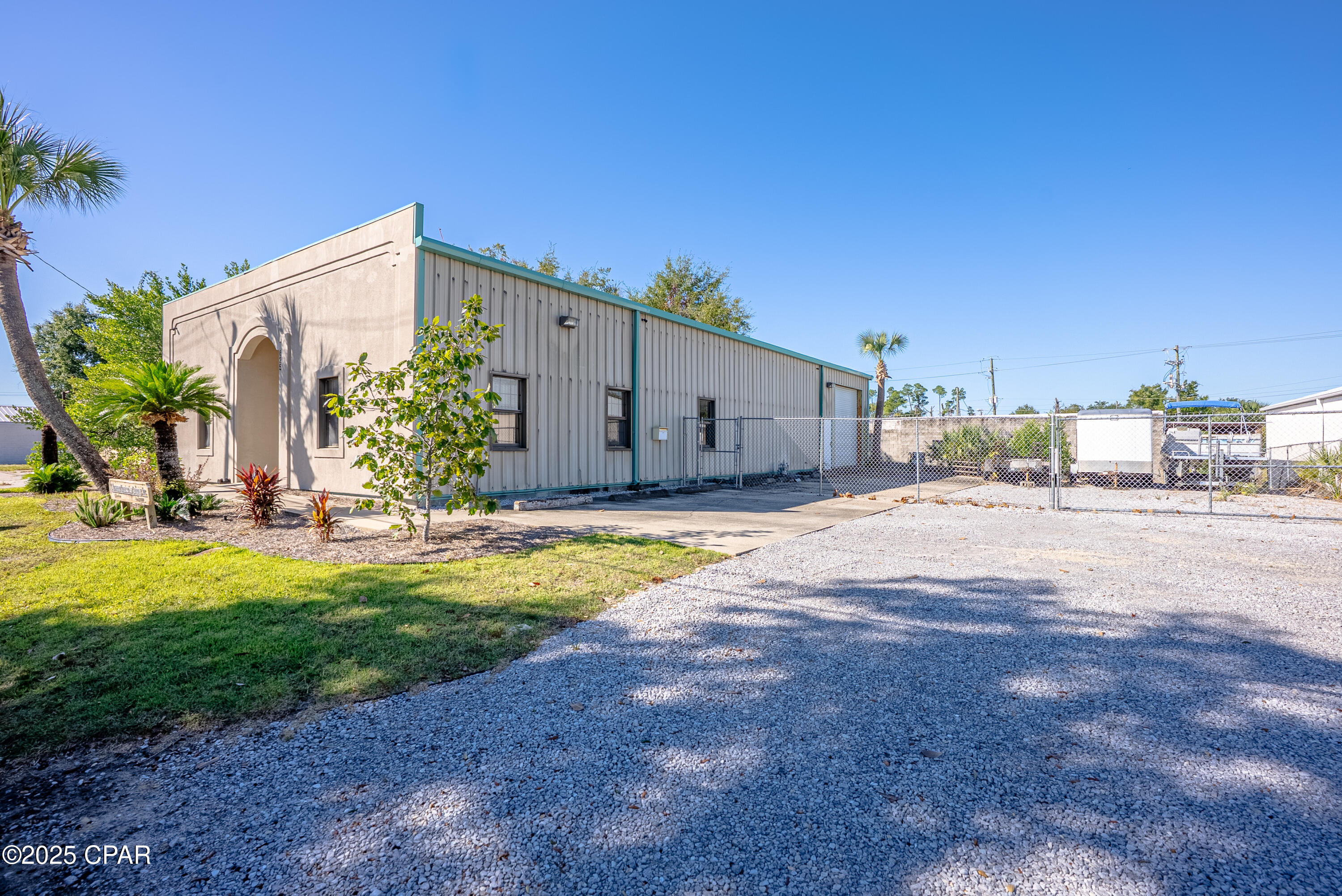 Image 32 For 625 Mercer Avenue