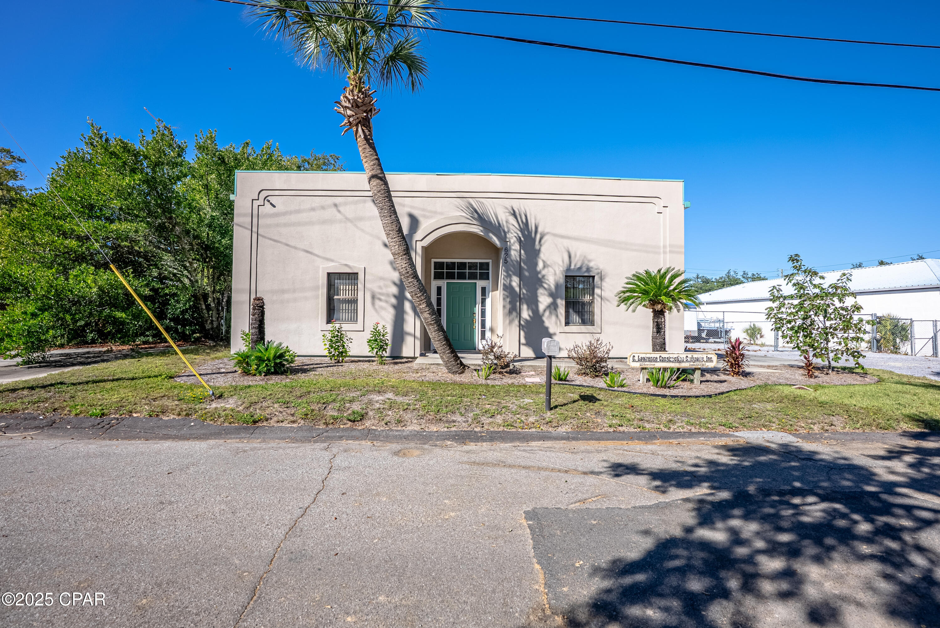 Image 34 For 625 Mercer Avenue