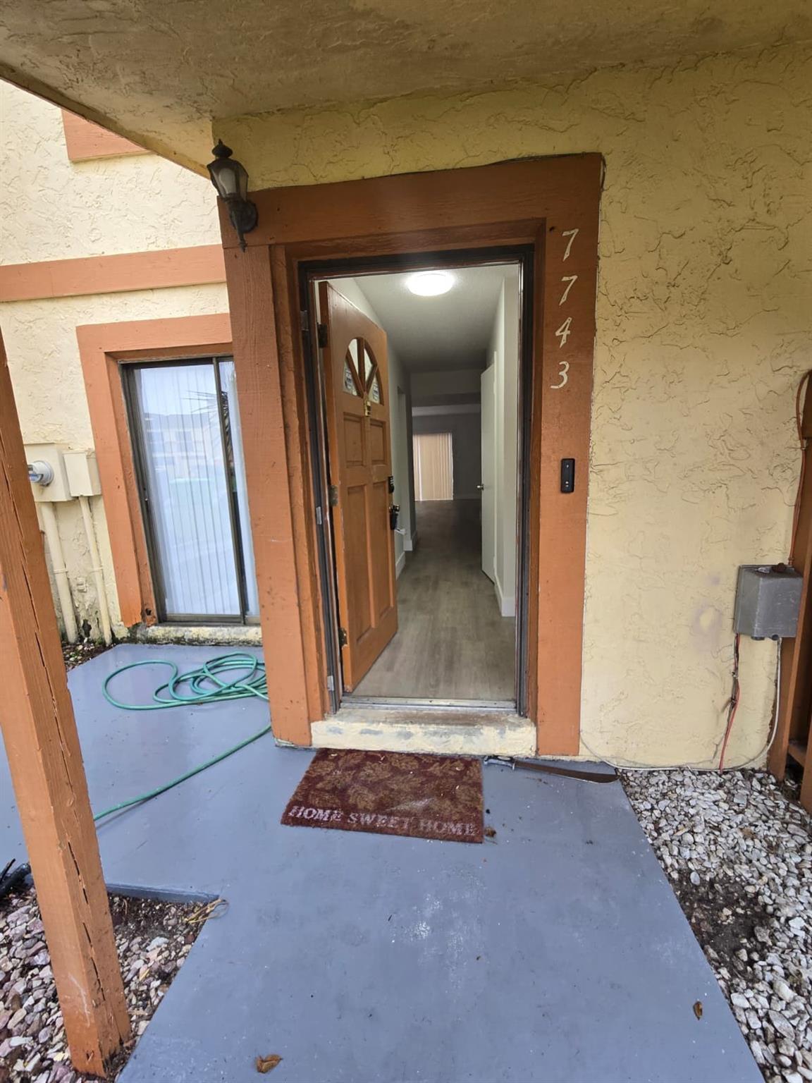 Del Rio Village Townhouse