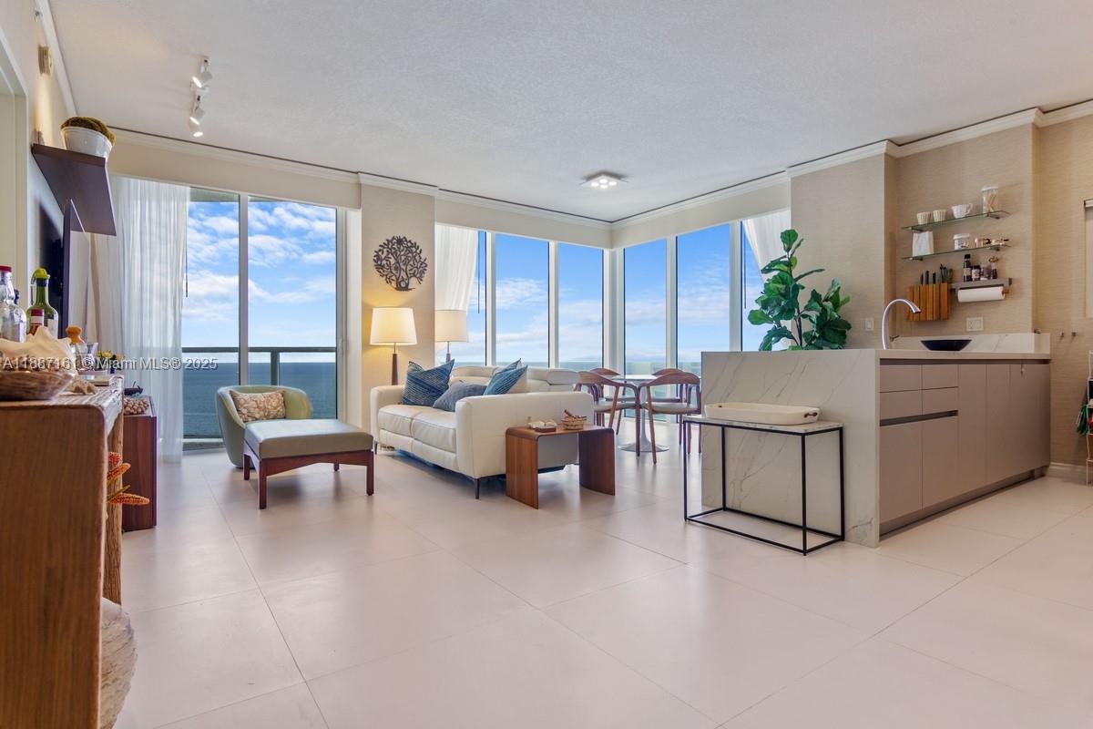 Condo for Sale in Sunny Isles Beach, FL