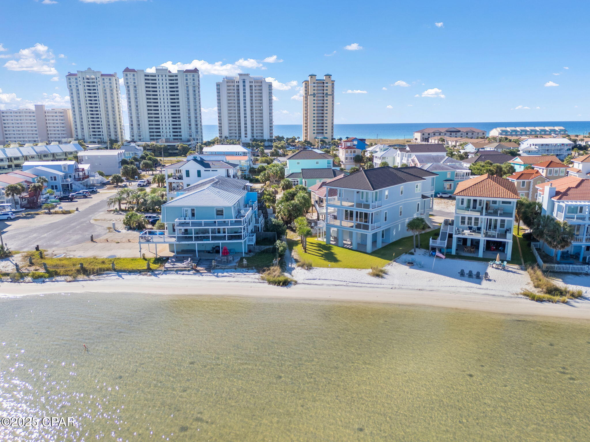 Listing photo id 13 for 1428 Sonata Court