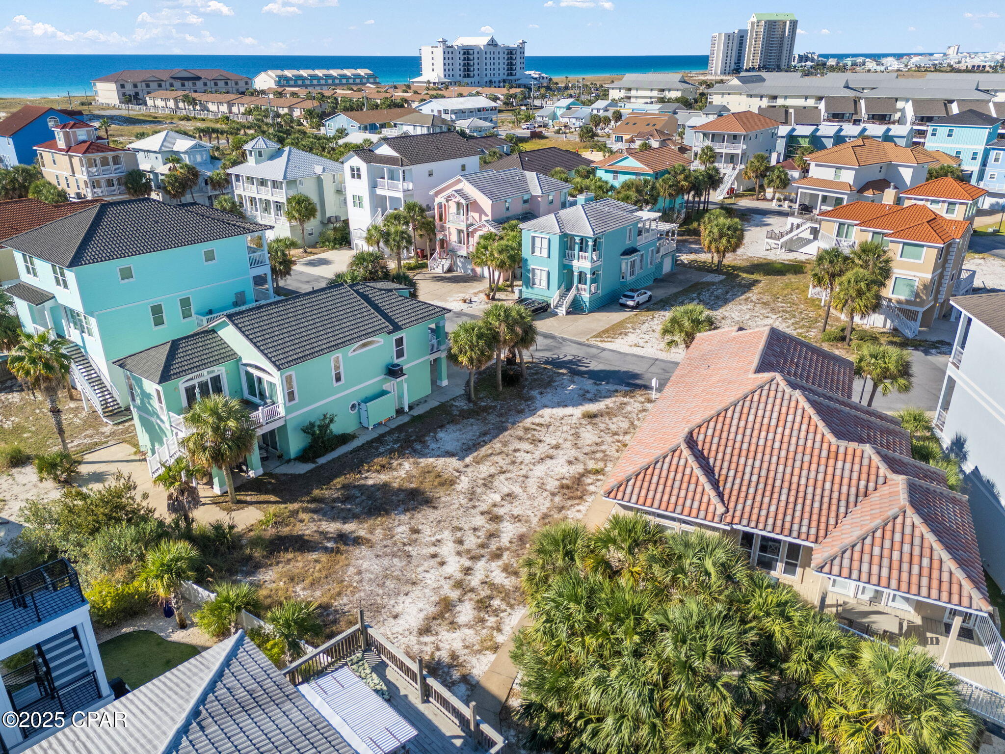 Listing photo id 5 for 1428 Sonata Court