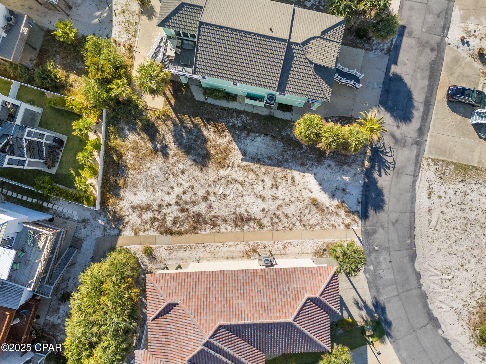 Listing photo id 8 for 1428 Sonata Court