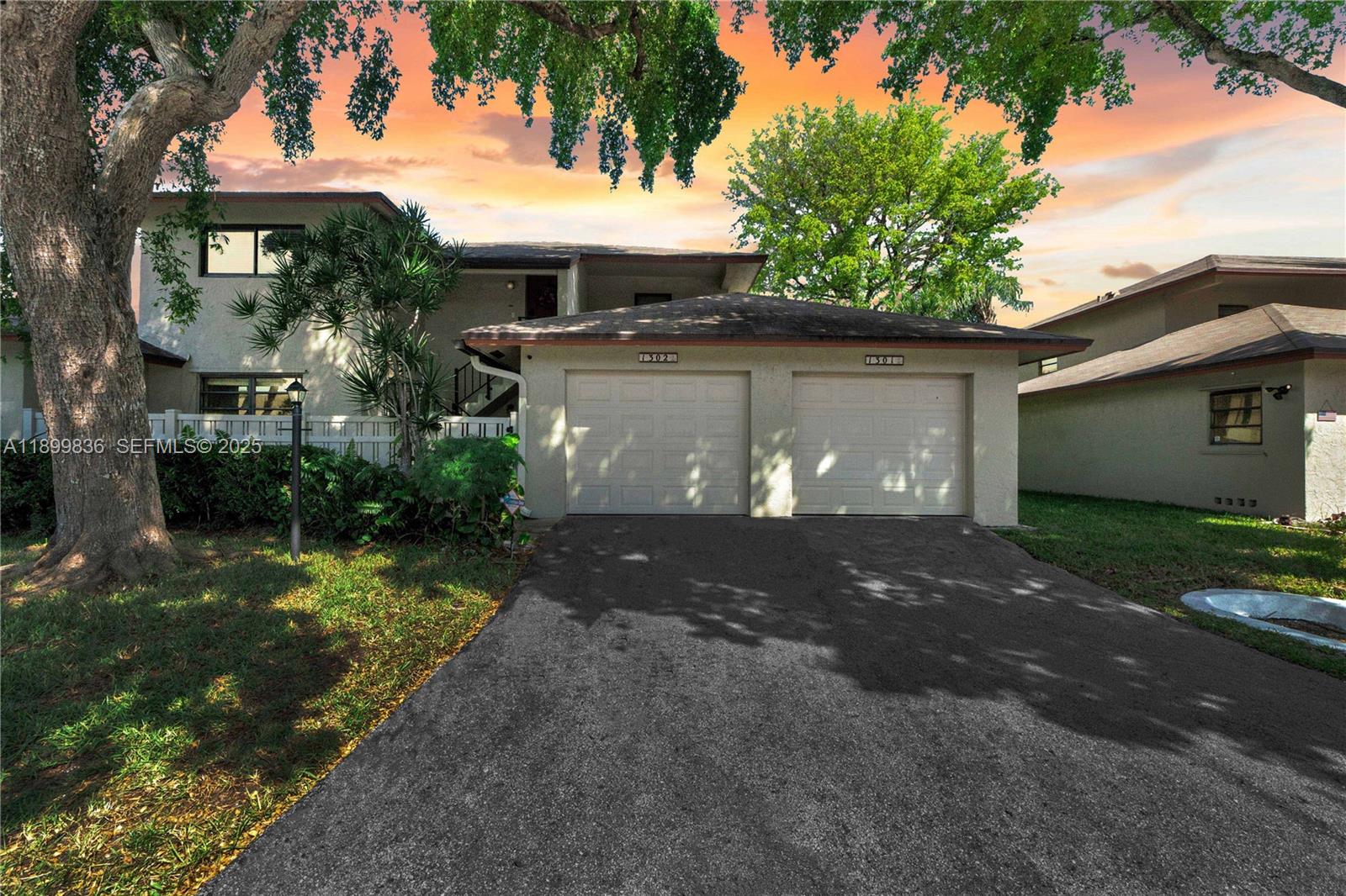 Condominium 13 Of Lightho