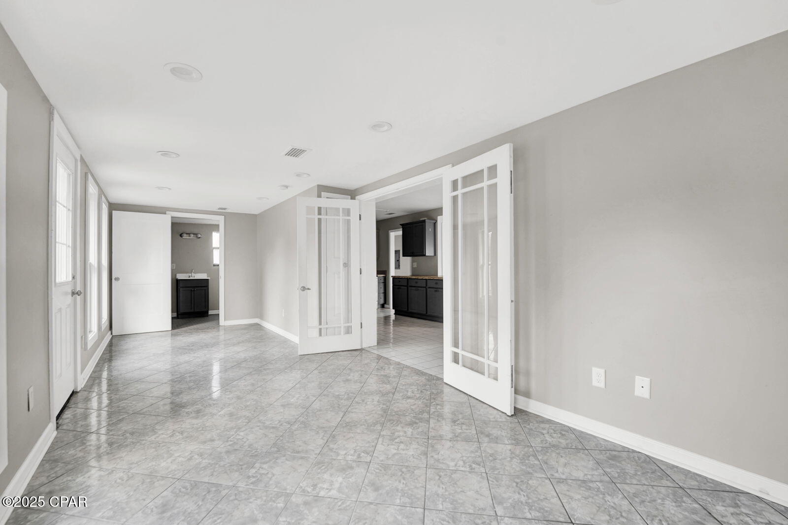 Image 19 For 21 3rd Court