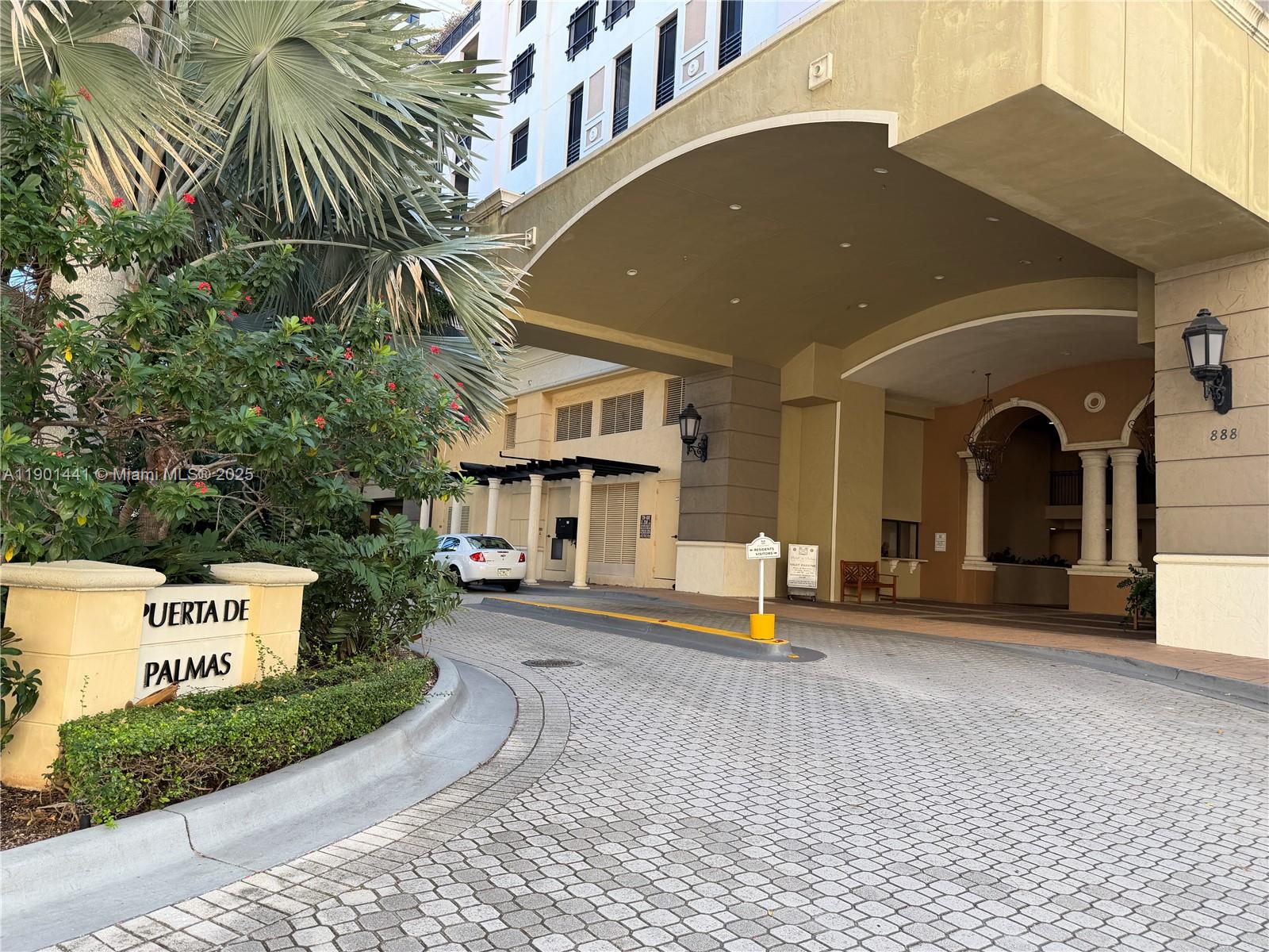 Puerta De Palmas Condo