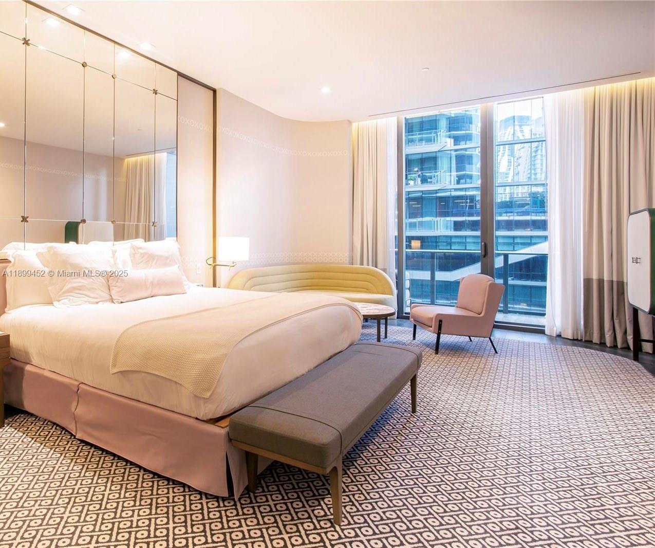 Condo for Sale in Miami, FL