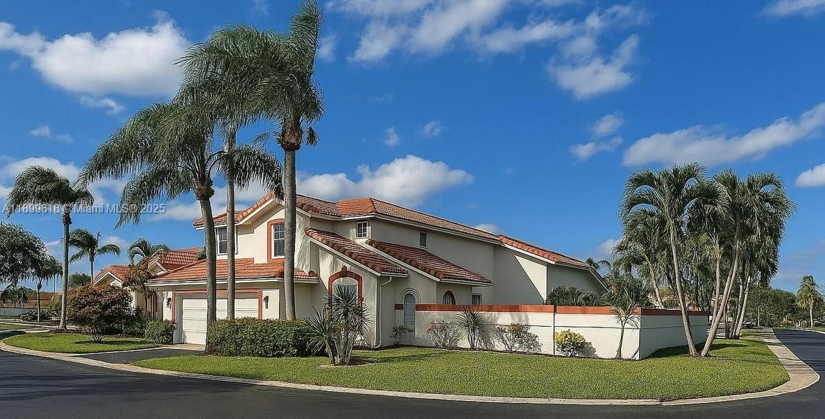 Holiday Springs East