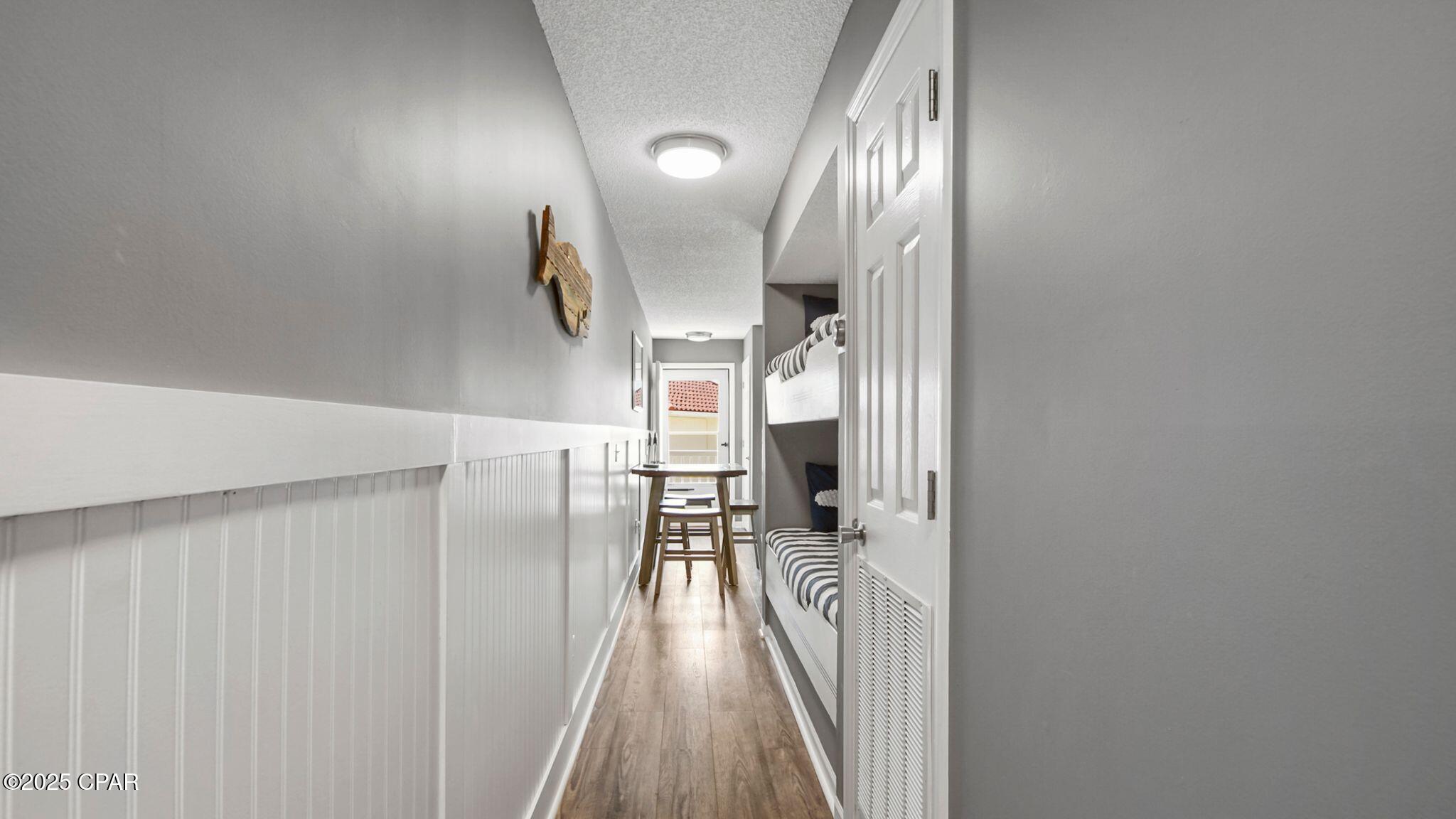 Image 20 For 17462 Front Beach Road 54204